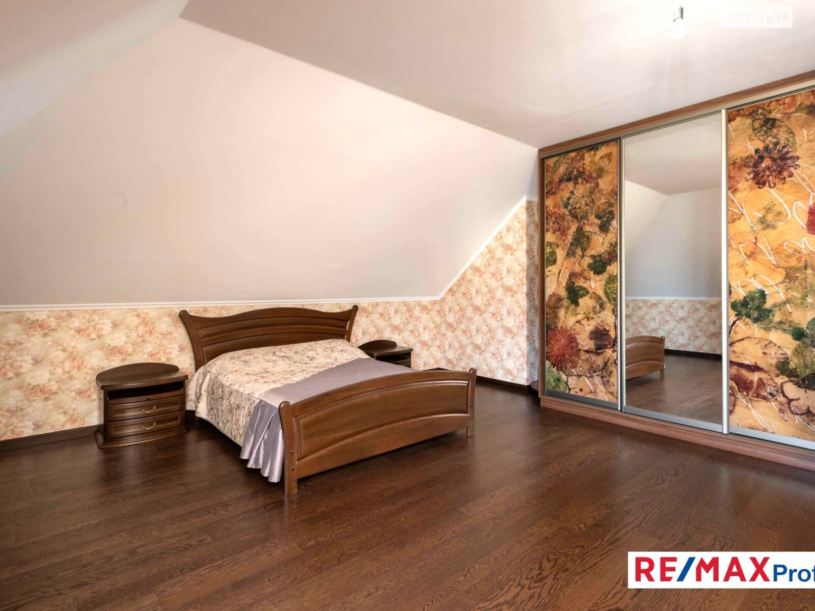 двоповерховий будинок з гаражем, 260 кв. м, цегла. Продаж у Хотові фото 1 двоповерховий будинок з гаражем, 260 кв. м, цегла. Продаж у Хотові фото 1