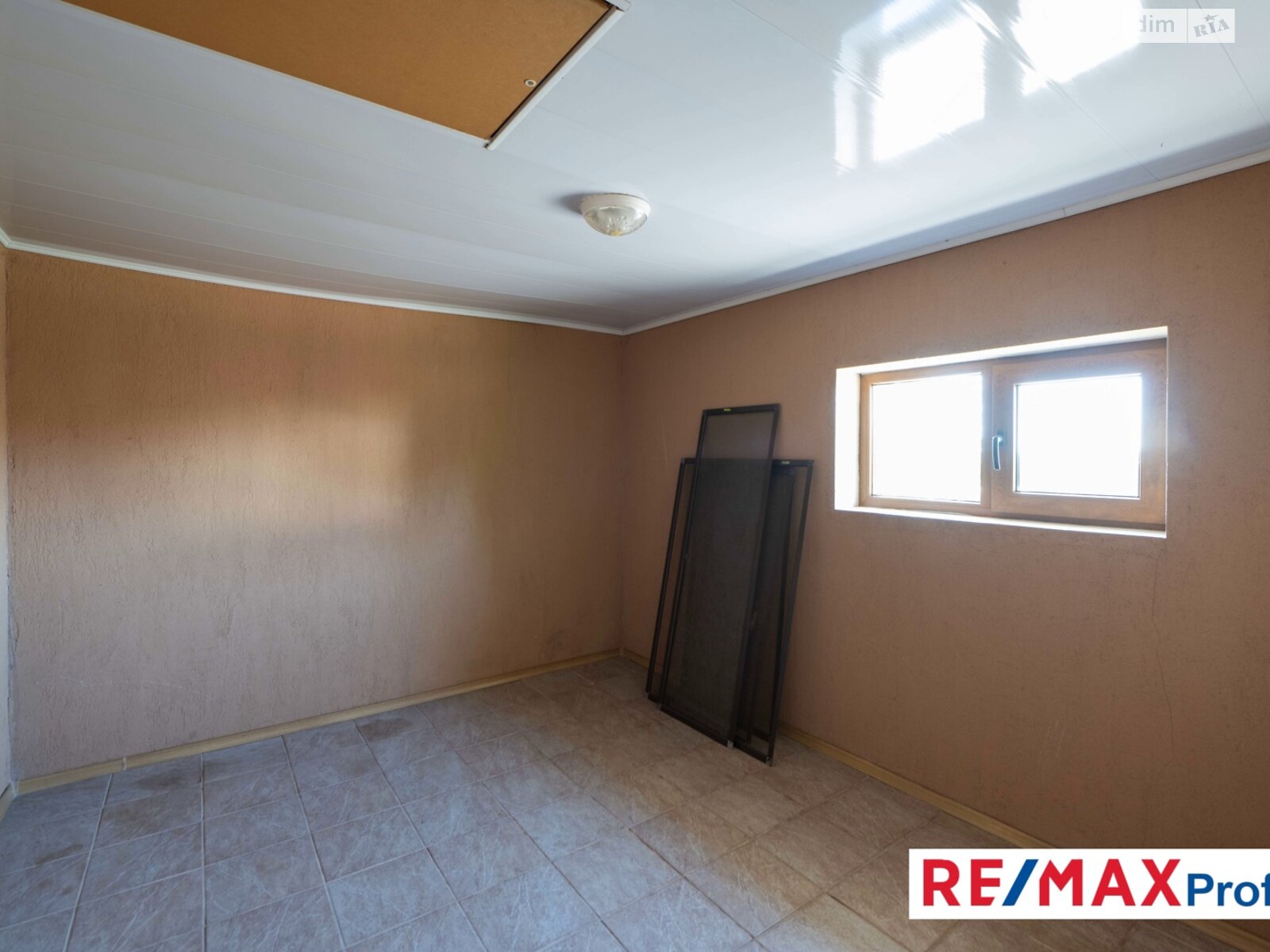 двоповерховий будинок з гаражем, 260 кв. м, цегла. Продаж у Хотові фото 1 двоповерховий будинок з гаражем, 260 кв. м, цегла. Продаж у Хотові фото 1