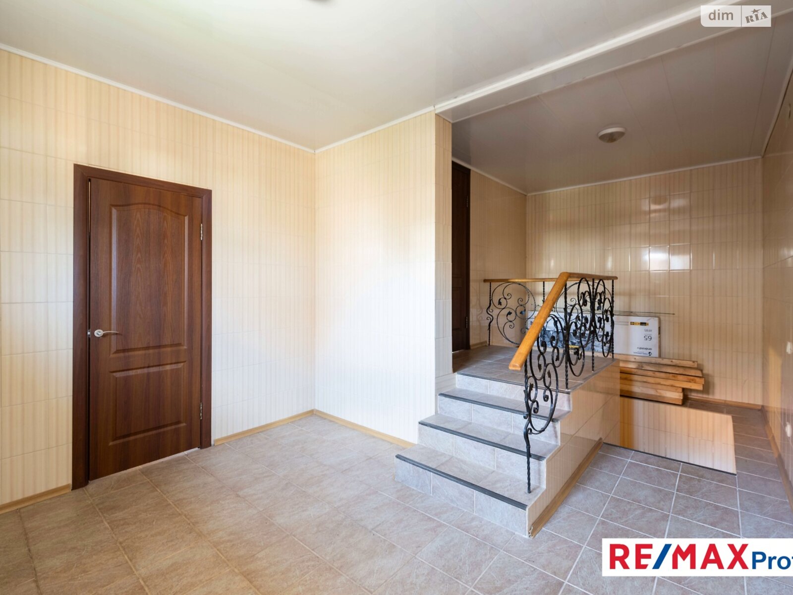 двоповерховий будинок з гаражем, 260 кв. м, цегла. Продаж у Хотові фото 1 двоповерховий будинок з гаражем, 260 кв. м, цегла. Продаж у Хотові фото 1