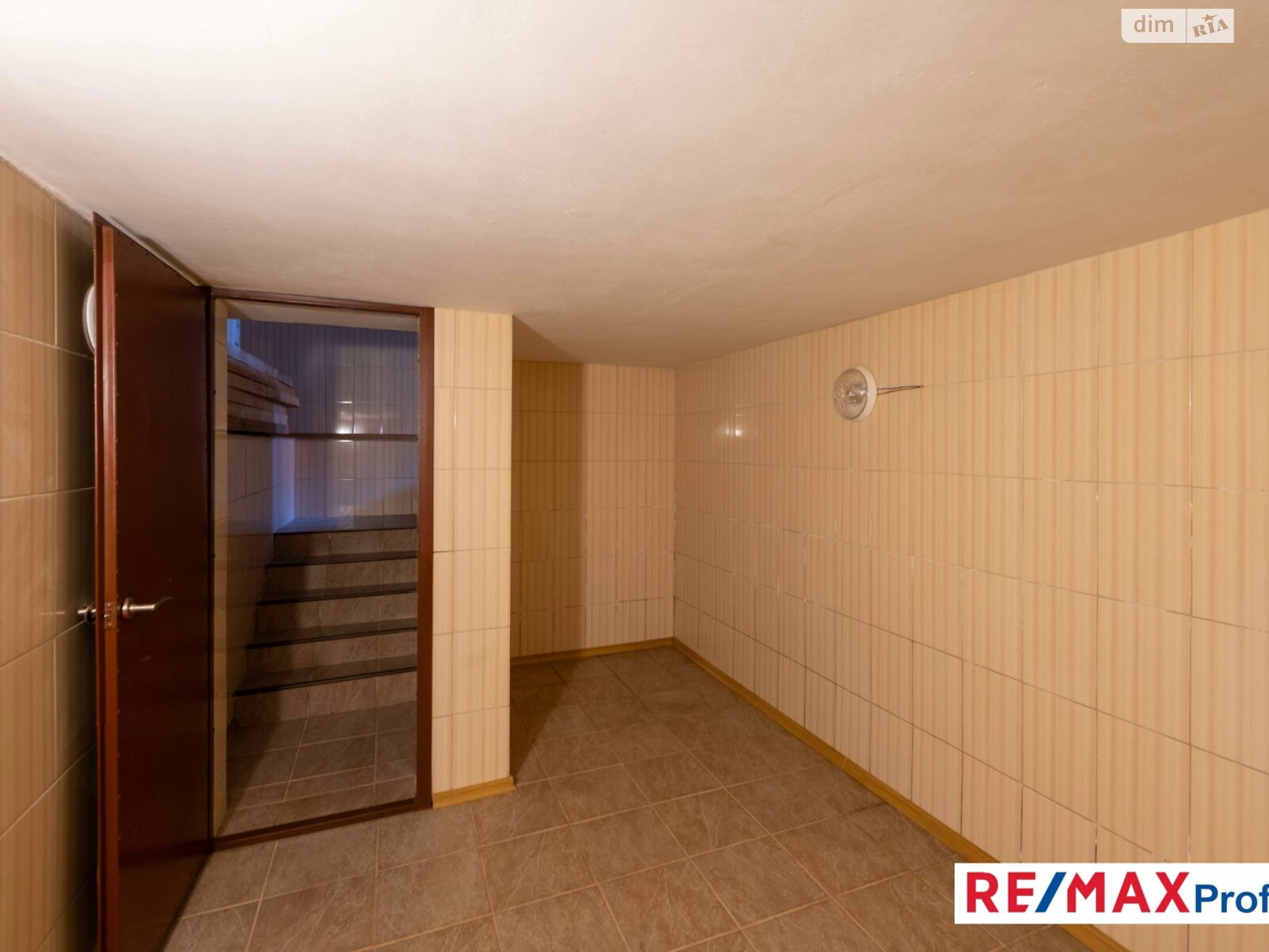 двоповерховий будинок з гаражем, 260 кв. м, цегла. Продаж у Хотові фото 1 двоповерховий будинок з гаражем, 260 кв. м, цегла. Продаж у Хотові фото 1