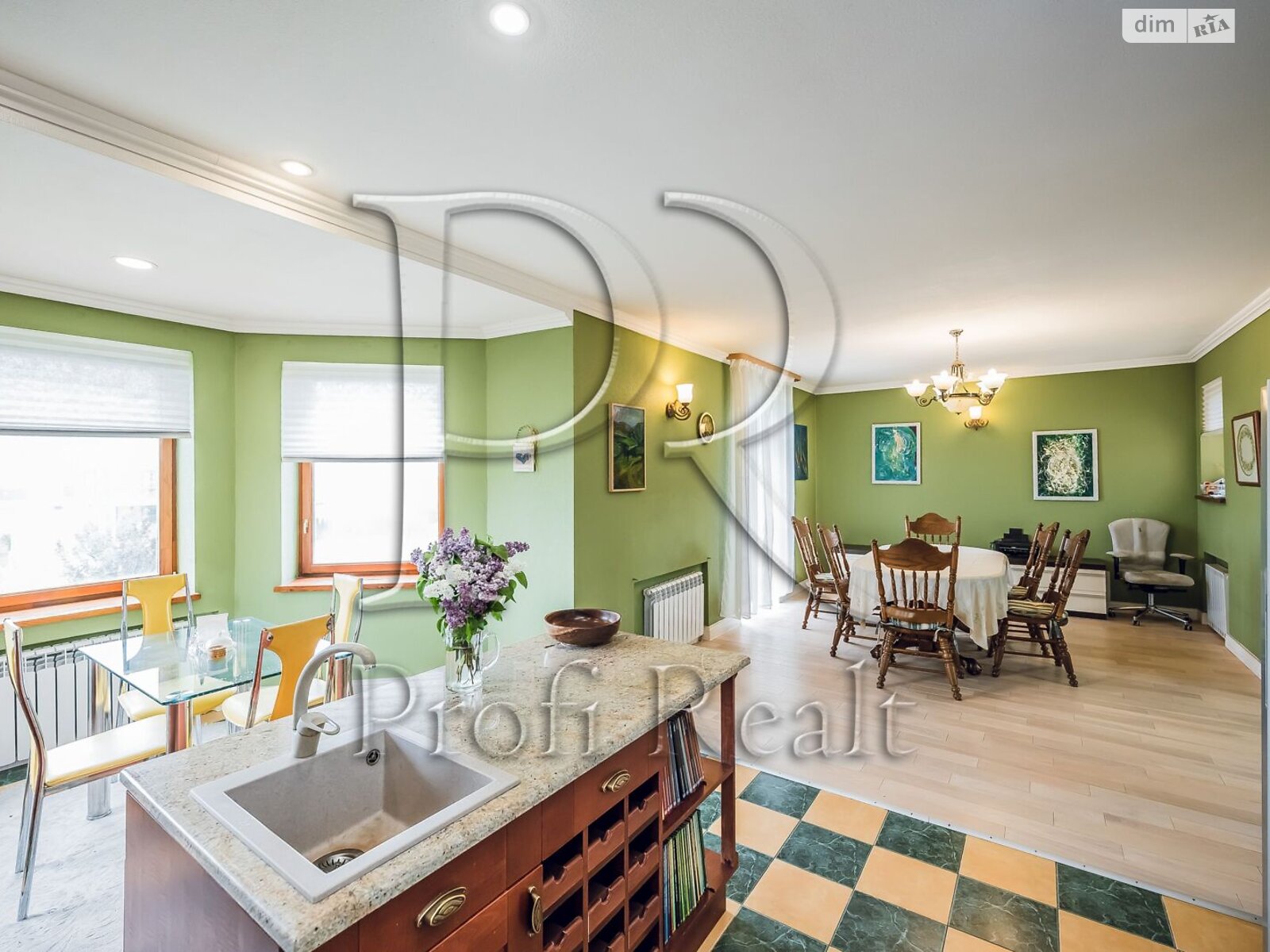 триповерховий будинок з балконом, 290 кв. м, цегла. Продаж у Хотові фото 1 триповерховий будинок з балконом, 290 кв. м, цегла. Продаж у Хотові фото 1