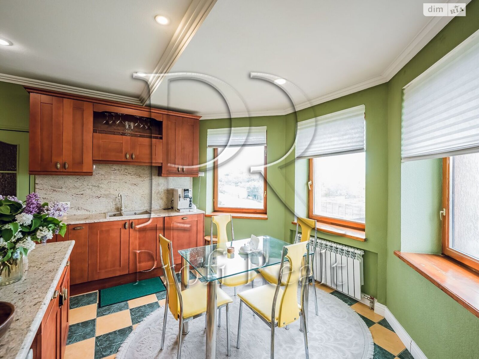 триповерховий будинок з балконом, 290 кв. м, цегла. Продаж у Хотові фото 1 триповерховий будинок з балконом, 290 кв. м, цегла. Продаж у Хотові фото 1
