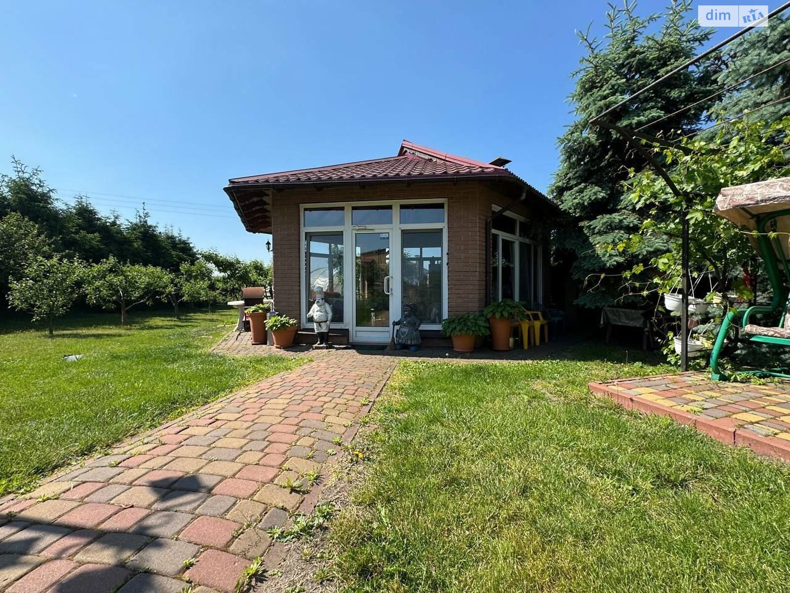 триповерховий будинок з верандою, 220 кв. м, кирпич. Продаж у Хотові фото 1 триповерховий будинок з верандою, 220 кв. м, кирпич. Продаж у Хотові фото 1