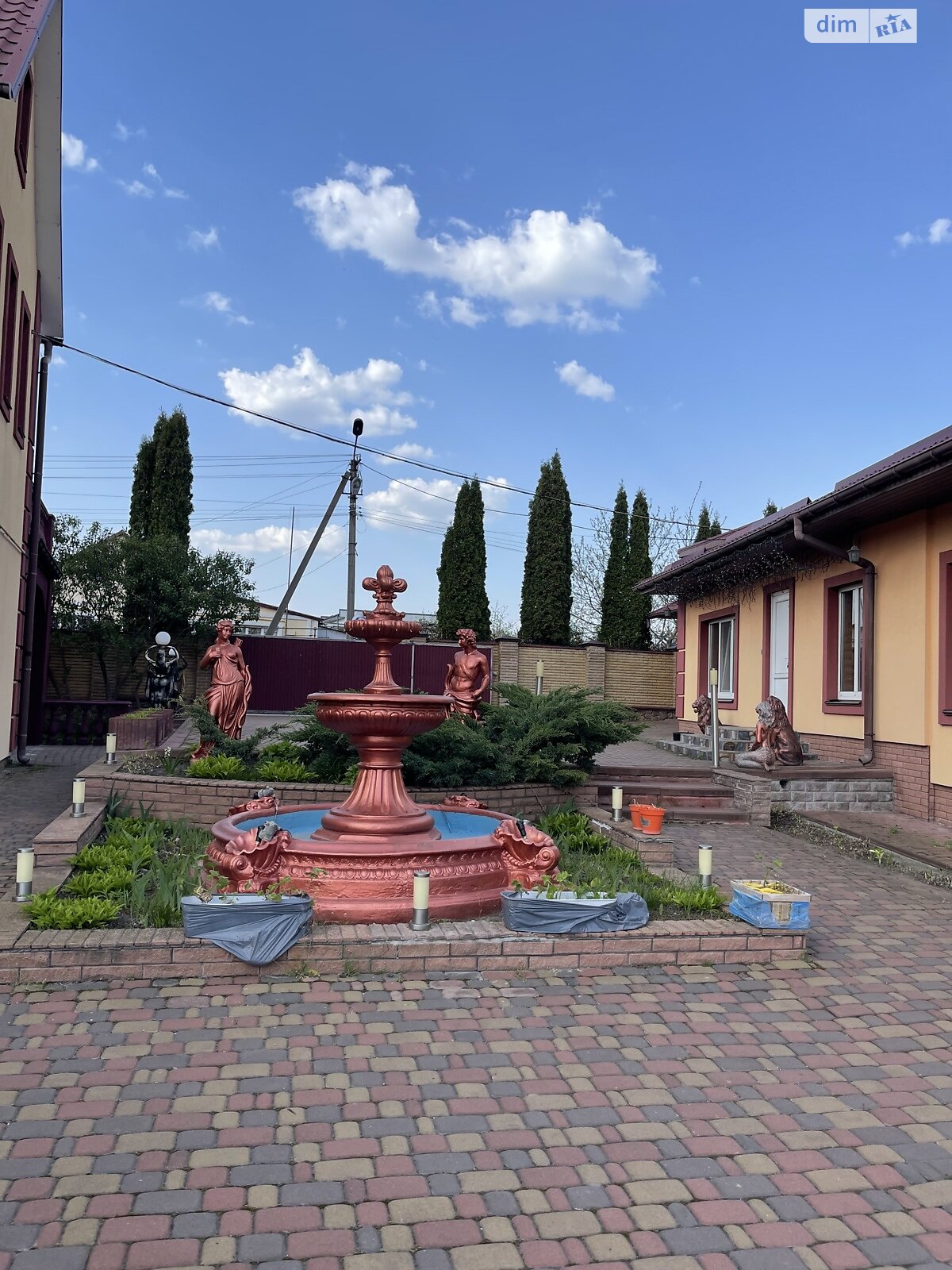 триповерховий будинок з верандою, 220 кв. м, кирпич. Продаж у Хотові фото 1 триповерховий будинок з верандою, 220 кв. м, кирпич. Продаж у Хотові фото 1