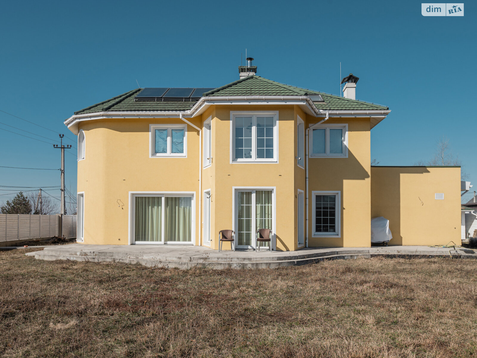 двухэтажный дом с верандой, 280 кв. м, кирпич. Продажа в Хотове фото 1