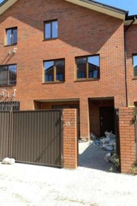 триповерховий будинок, 110.9 кв. м, цегла. Продаж у Хотові фото 2