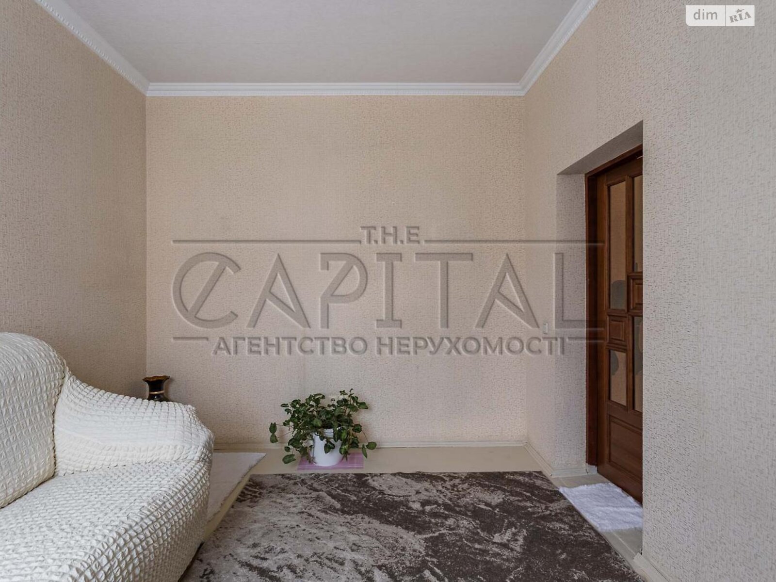 двухэтажный дом с гаражом, 140 кв. м, кирпич. Продажа в Хотове фото 1