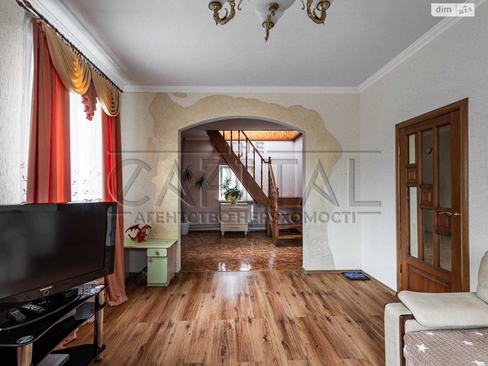 двухэтажный дом с гаражом, 140 кв. м, кирпич. Продажа в Хотове фото 1