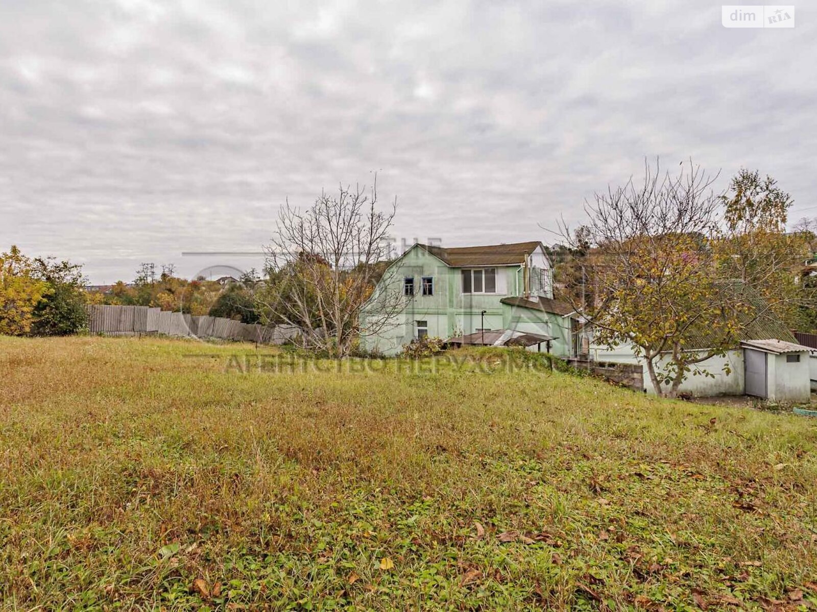 двухэтажный дом с гаражом, 140 кв. м, кирпич. Продажа в Хотове фото 1