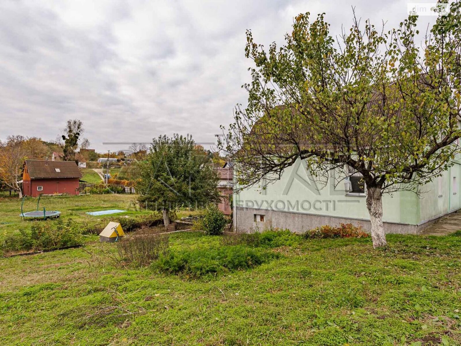 двухэтажный дом с гаражом, 140 кв. м, кирпич. Продажа в Хотове фото 1