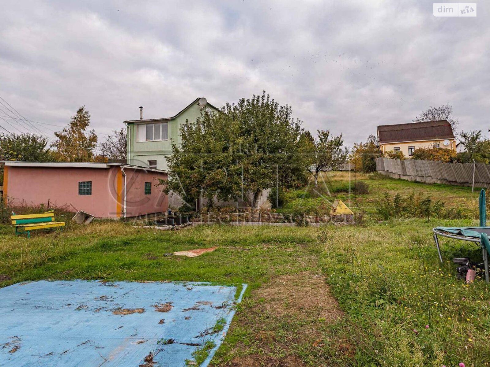 двухэтажный дом с гаражом, 140 кв. м, кирпич. Продажа в Хотове фото 1