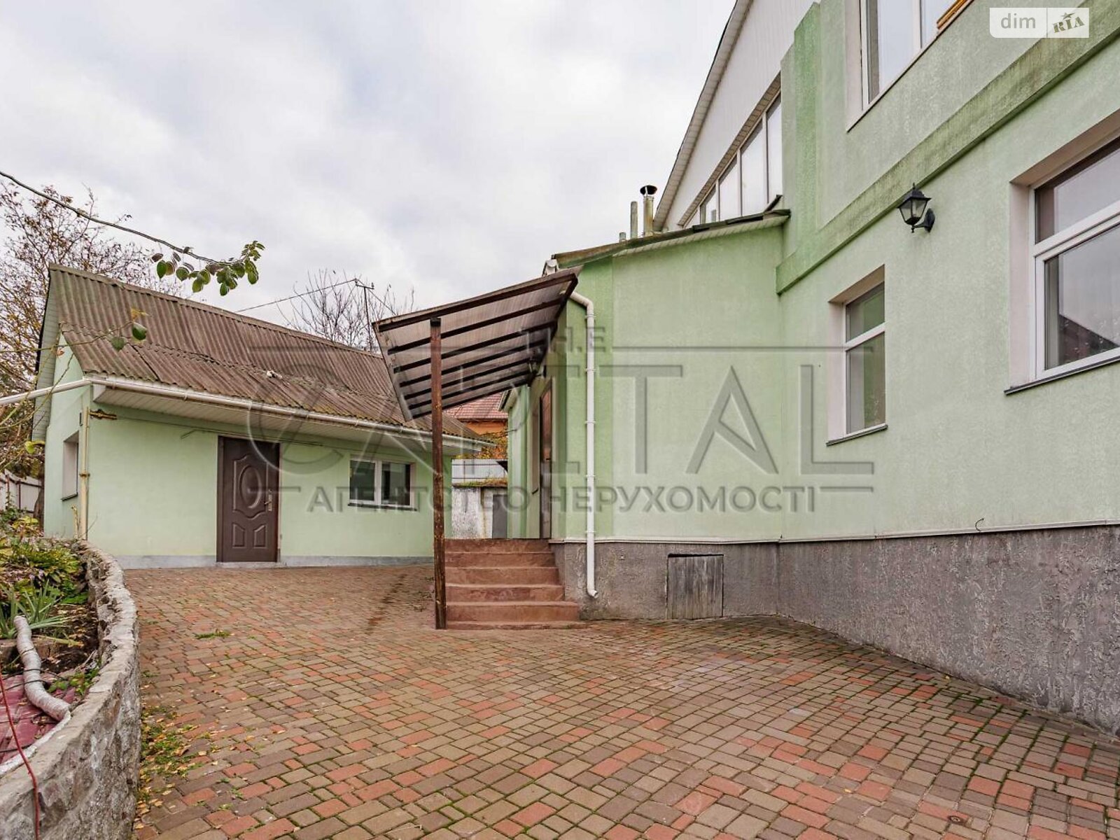 двухэтажный дом с гаражом, 140 кв. м, кирпич. Продажа в Хотове фото 1