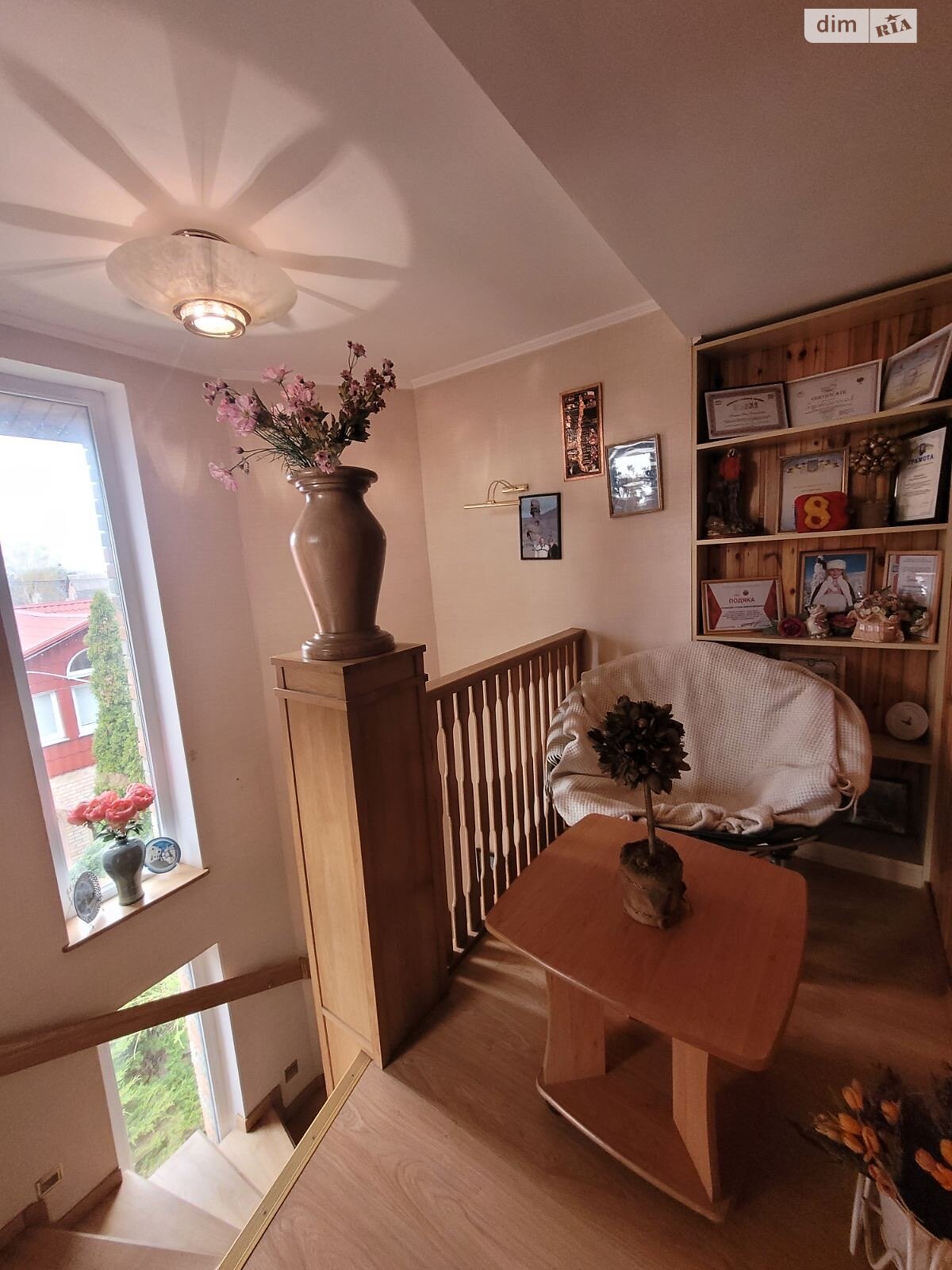 трехэтажный дом с гаражом, 280 кв. м, кирпич. Продажа в Хотяновке фото 1 трехэтажный дом с гаражом, 280 кв. м, кирпич. Продажа в Хотяновке фото 1