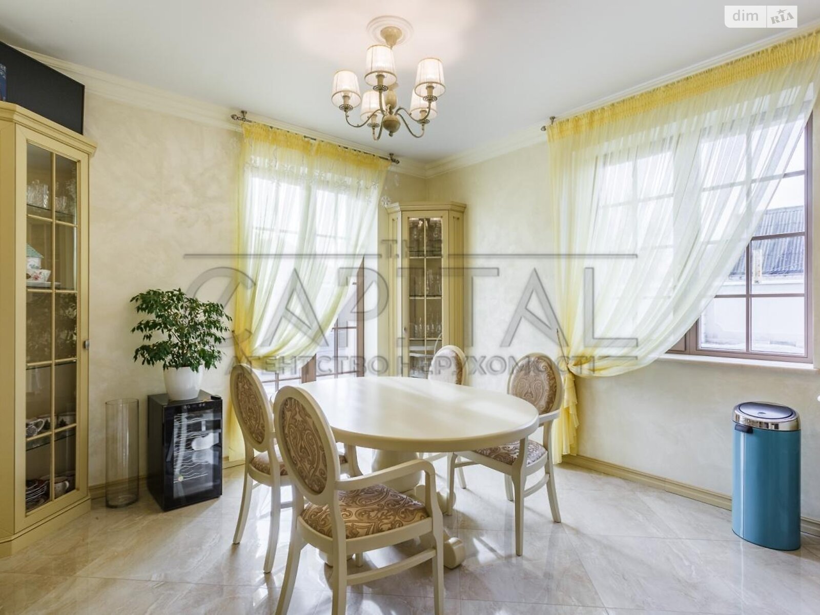 триповерховий будинок з гаражем, 365 кв. м, цегла. Продаж у Хотянівці фото 1