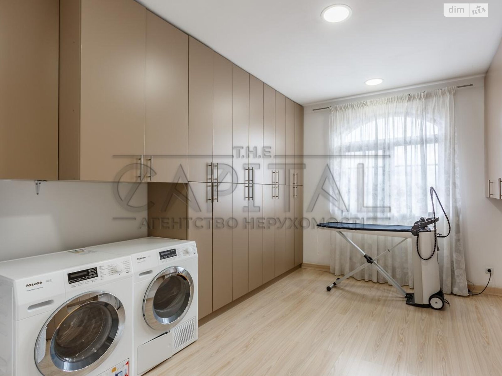 триповерховий будинок з гаражем, 365 кв. м, цегла. Продаж у Хотянівці фото 1