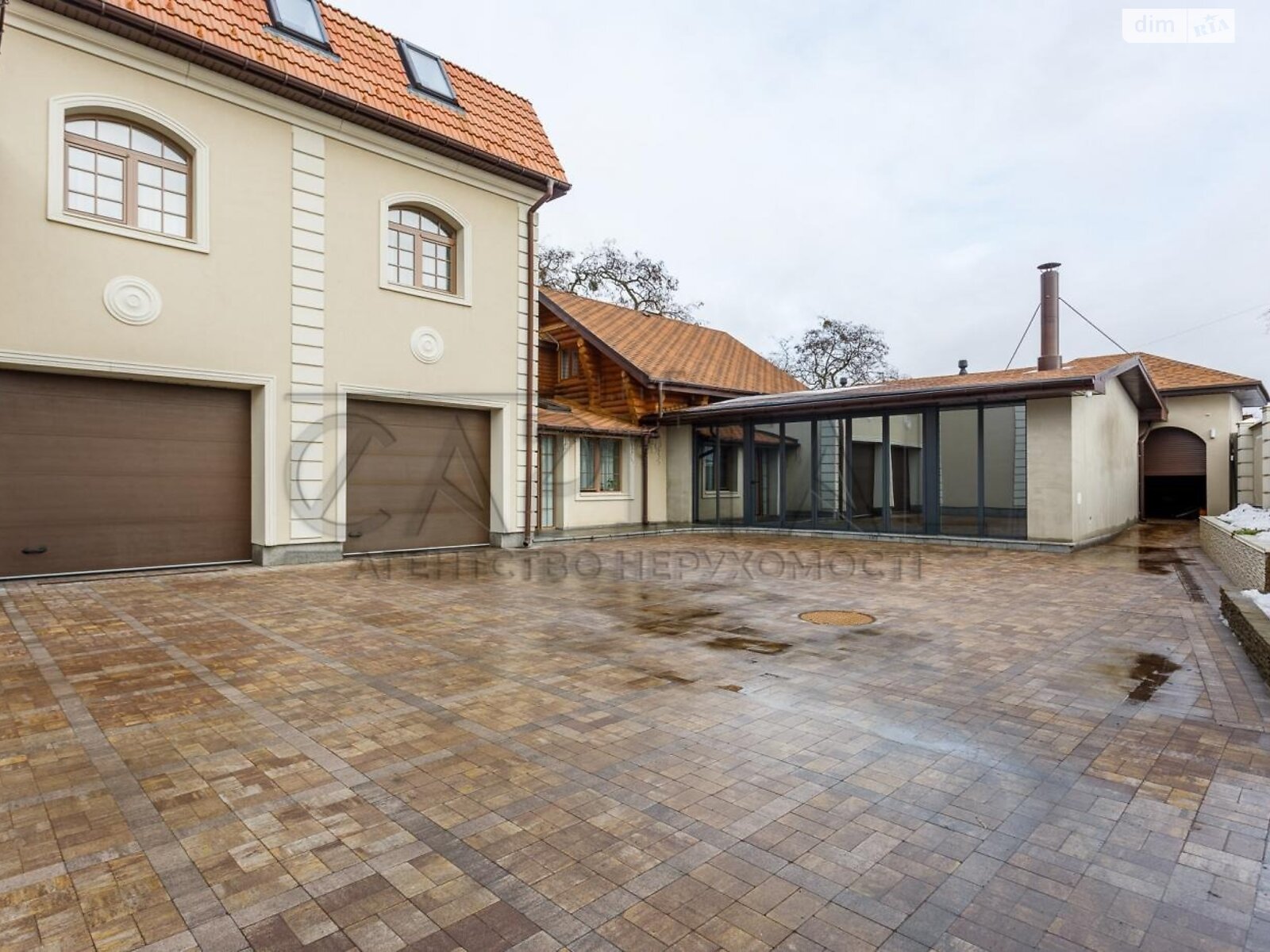 триповерховий будинок з гаражем, 365 кв. м, цегла. Продаж у Хотянівці фото 1