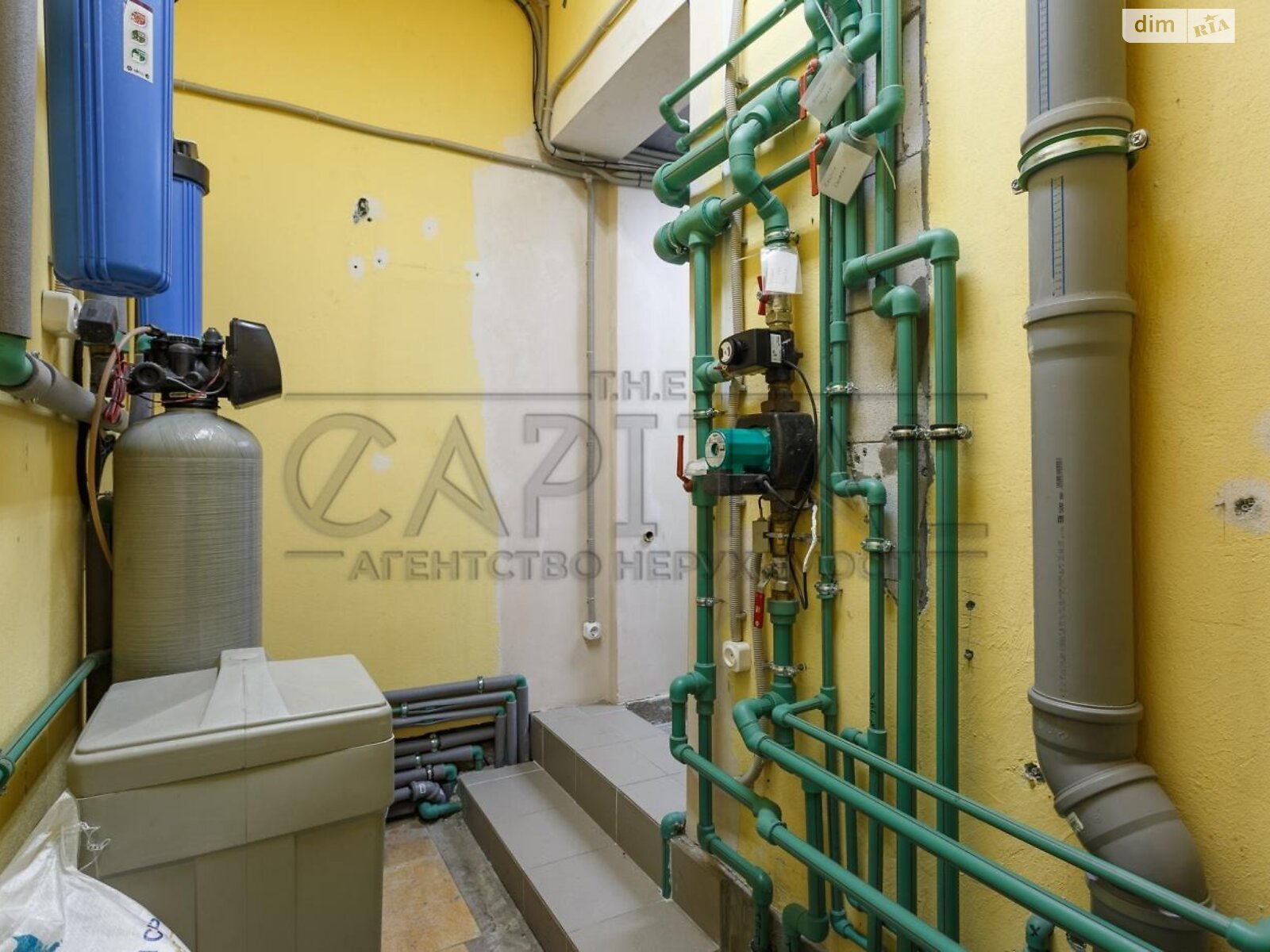 триповерховий будинок з гаражем, 365 кв. м, цегла. Продаж у Хотянівці фото 1