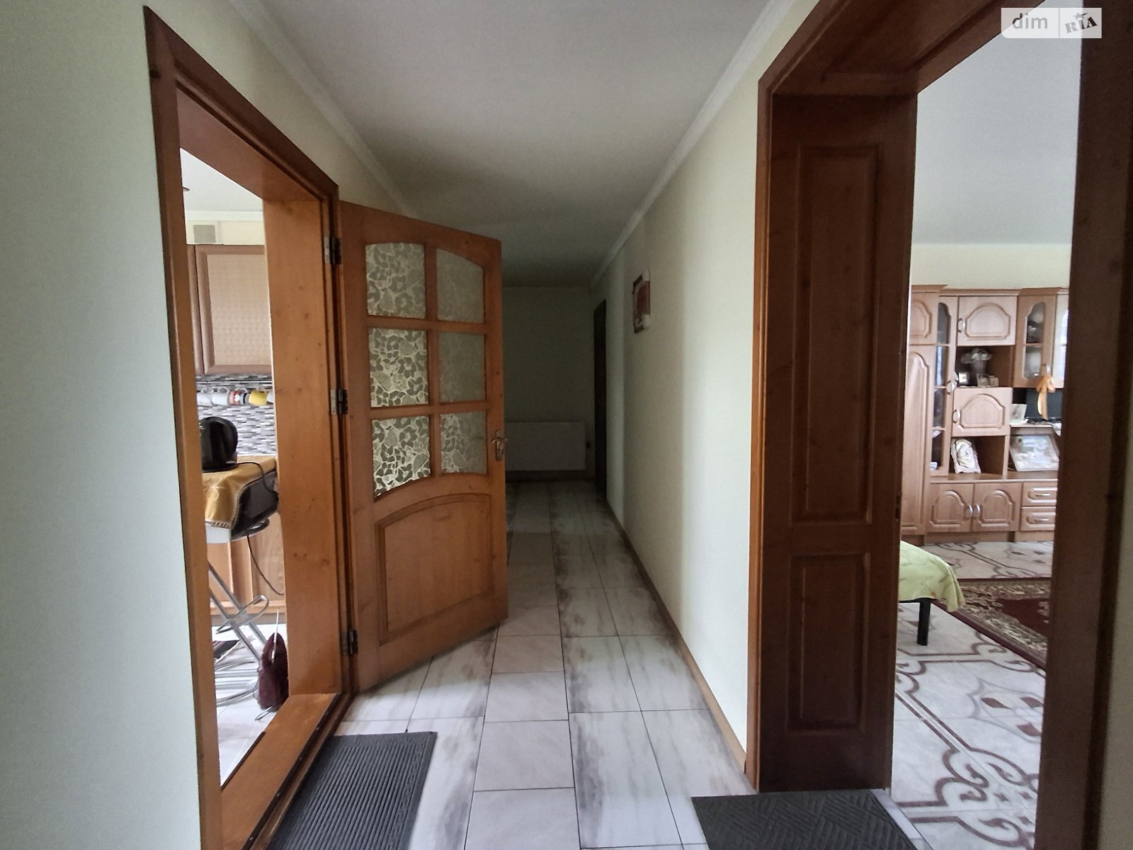 двухэтажный дом с гаражом, 278 кв. м, кирпич. Продажа в Хриплине фото 1