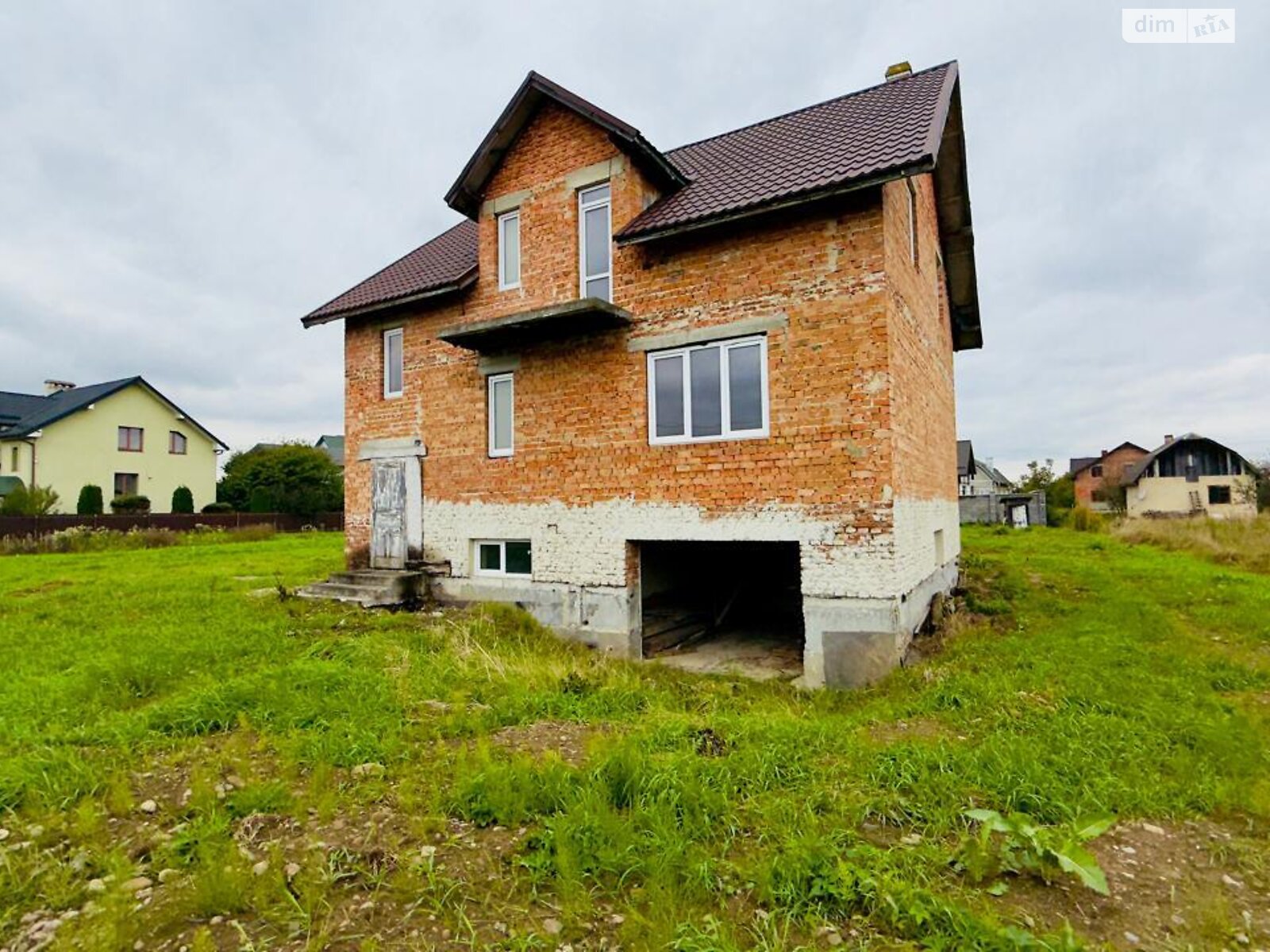 двухэтажный дом с балконом, 250.6 кв. м, кирпич. Продажа в Хриплине фото 1 двухэтажный дом с балконом, 250.6 кв. м, кирпич. Продажа в Хриплине фото 1