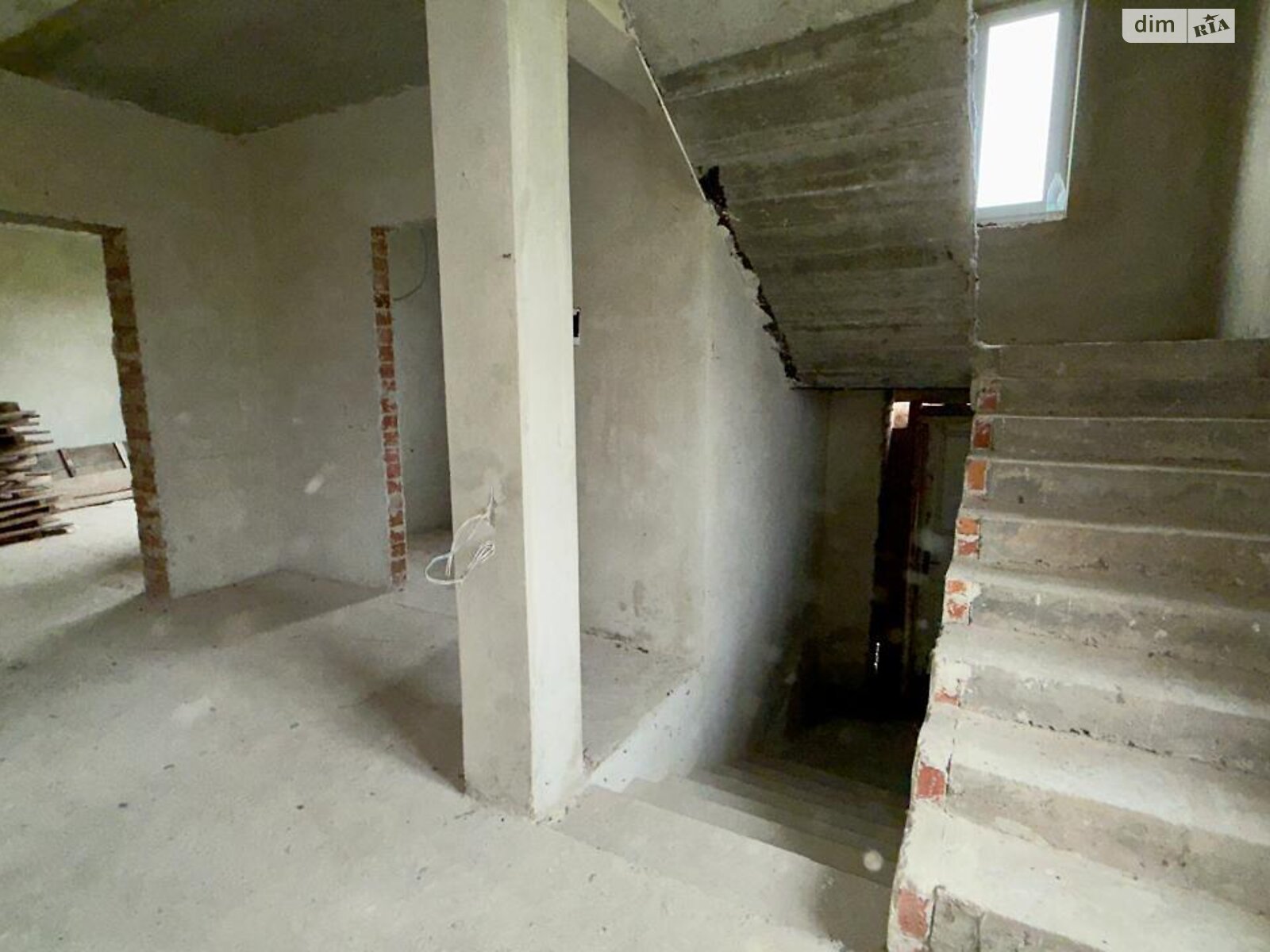 двухэтажный дом с балконом, 250.6 кв. м, кирпич. Продажа в Хриплине фото 1 двухэтажный дом с балконом, 250.6 кв. м, кирпич. Продажа в Хриплине фото 1