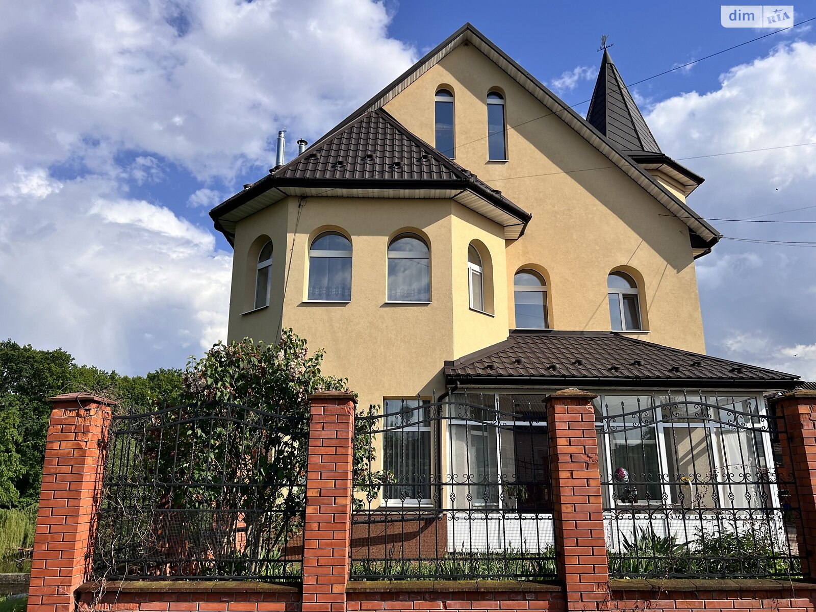триповерховий будинок з верандою, 325 кв. м, цегла. Продаж в Христинівці, район Христинівка фото 1 триповерховий будинок з верандою, 325 кв. м, цегла. Продаж в Христинівці, район Христинівка фото 1