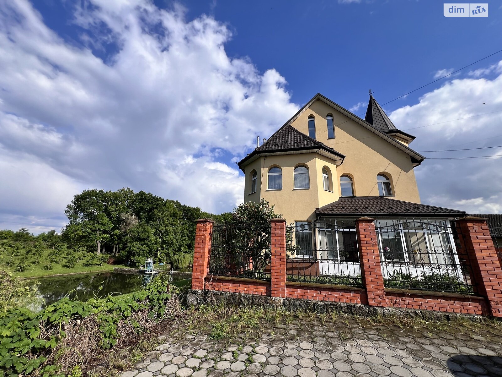триповерховий будинок з верандою, 325 кв. м, цегла. Продаж в Христинівці, район Христинівка фото 1 триповерховий будинок з верандою, 325 кв. м, цегла. Продаж в Христинівці, район Христинівка фото 1