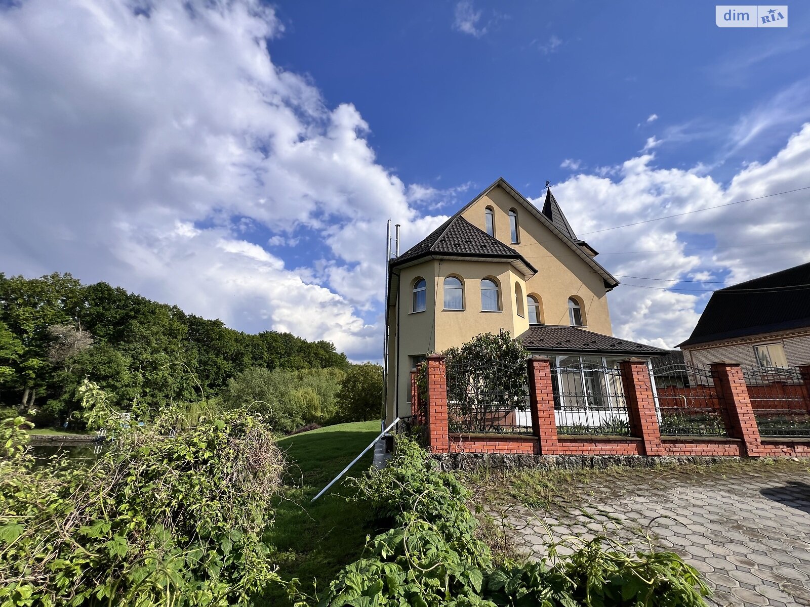 триповерховий будинок з верандою, 325 кв. м, цегла. Продаж в Христинівці, район Христинівка фото 1 триповерховий будинок з верандою, 325 кв. м, цегла. Продаж в Христинівці, район Христинівка фото 1