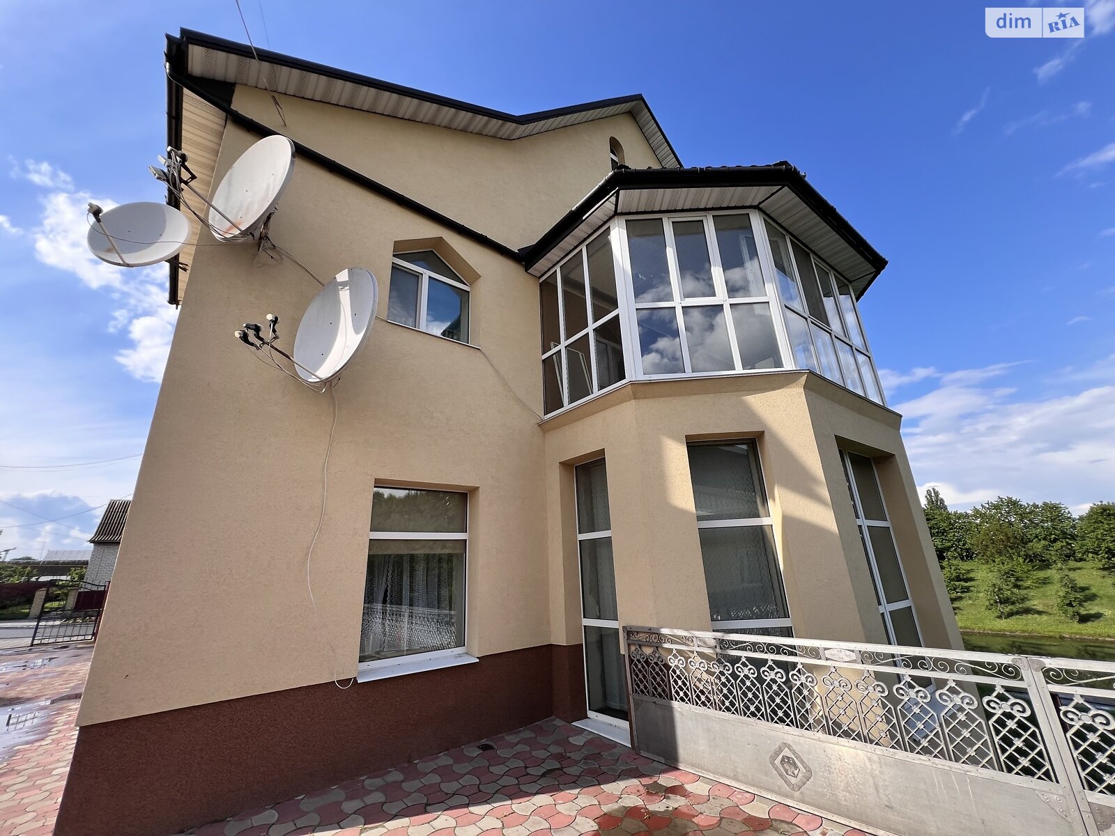 триповерховий будинок з верандою, 325 кв. м, цегла. Продаж в Христинівці, район Христинівка фото 1 триповерховий будинок з верандою, 325 кв. м, цегла. Продаж в Христинівці, район Христинівка фото 1