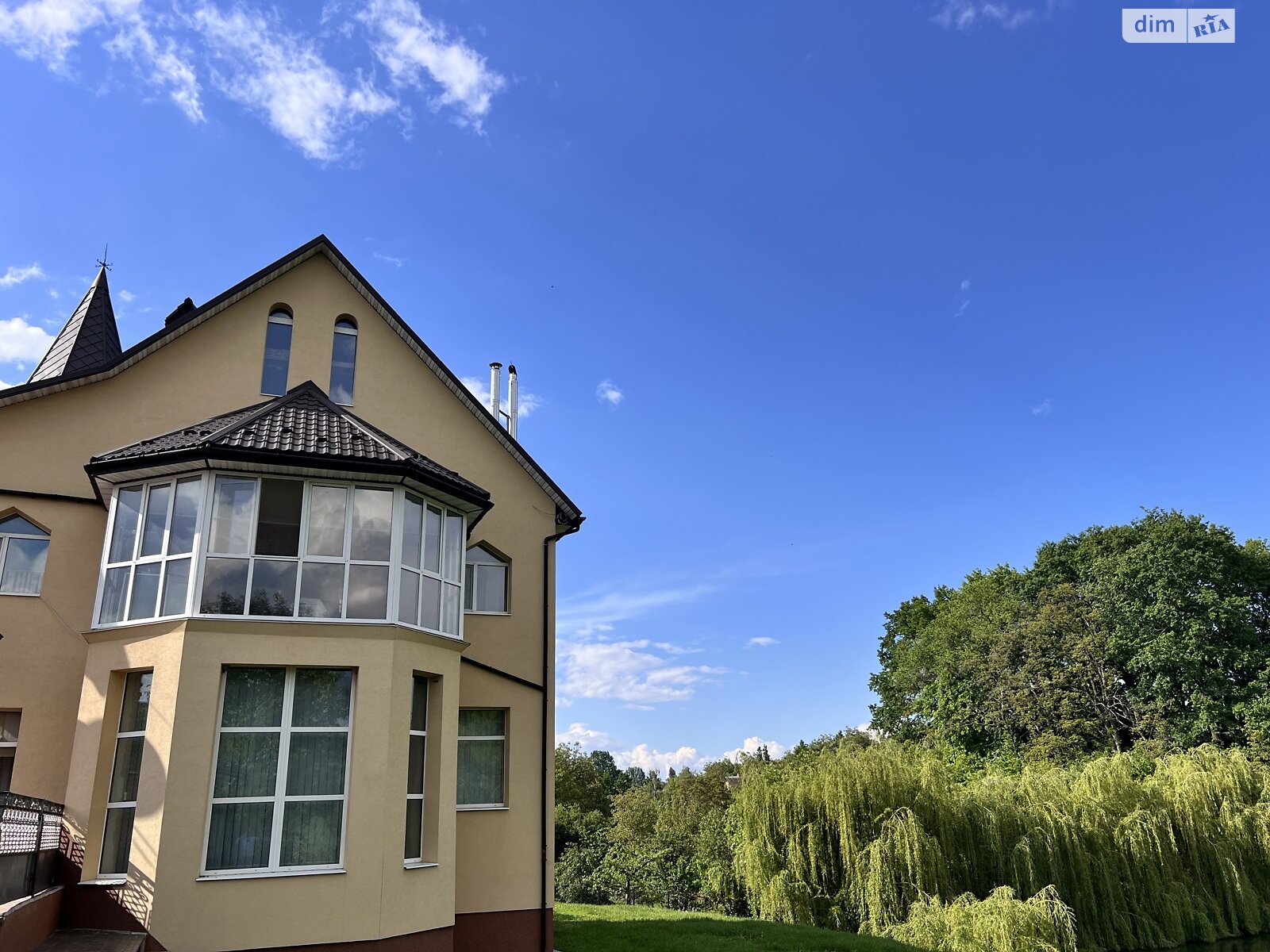 триповерховий будинок з верандою, 325 кв. м, цегла. Продаж в Христинівці, район Христинівка фото 1 триповерховий будинок з верандою, 325 кв. м, цегла. Продаж в Христинівці, район Христинівка фото 1