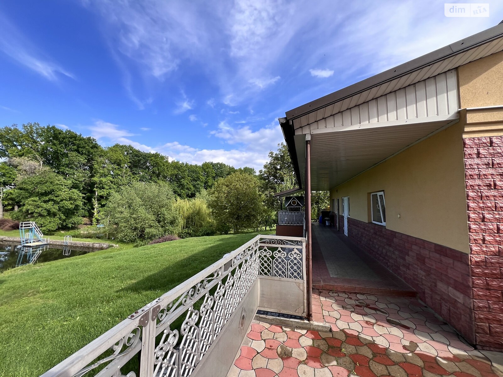 триповерховий будинок з верандою, 325 кв. м, цегла. Продаж в Христинівці, район Христинівка фото 1 триповерховий будинок з верандою, 325 кв. м, цегла. Продаж в Христинівці, район Христинівка фото 1