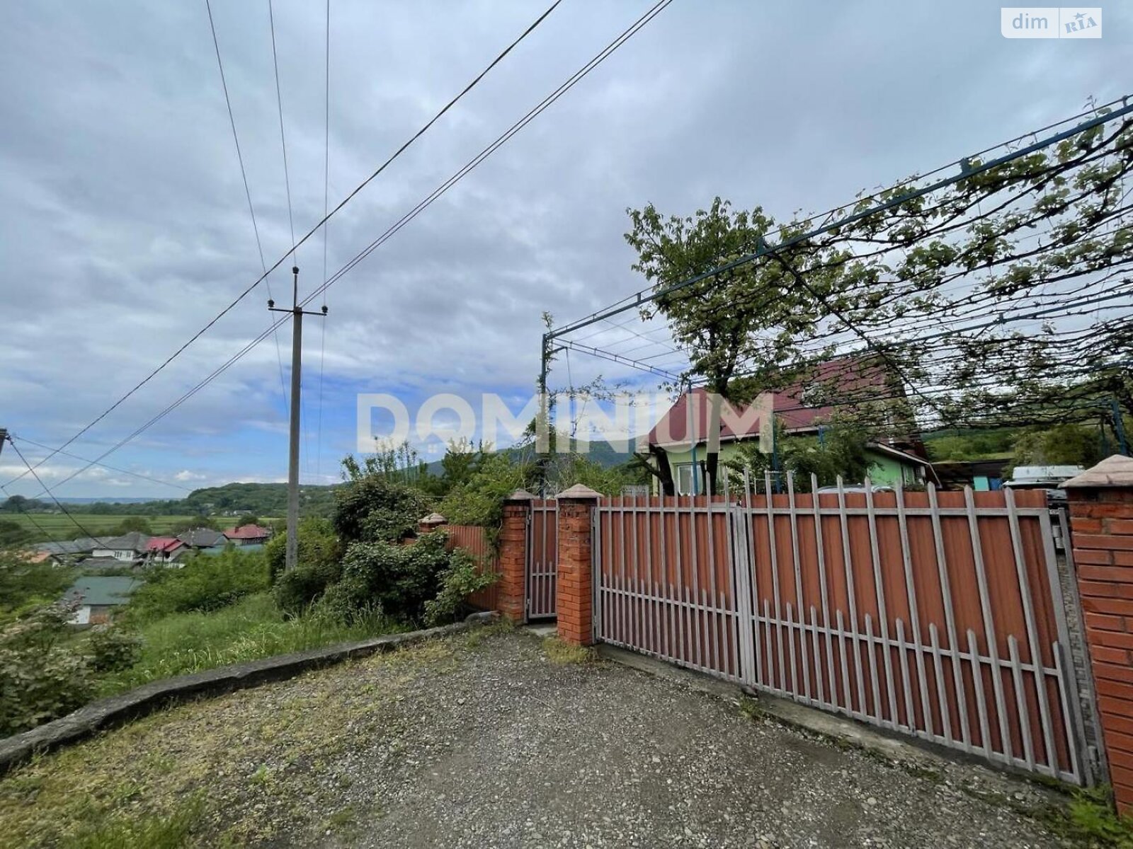 одноэтажный дом, 123 кв. м, кирпич. Продажа в Хусте фото 1 одноэтажный дом, 123 кв. м, кирпич. Продажа в Хусте фото 1