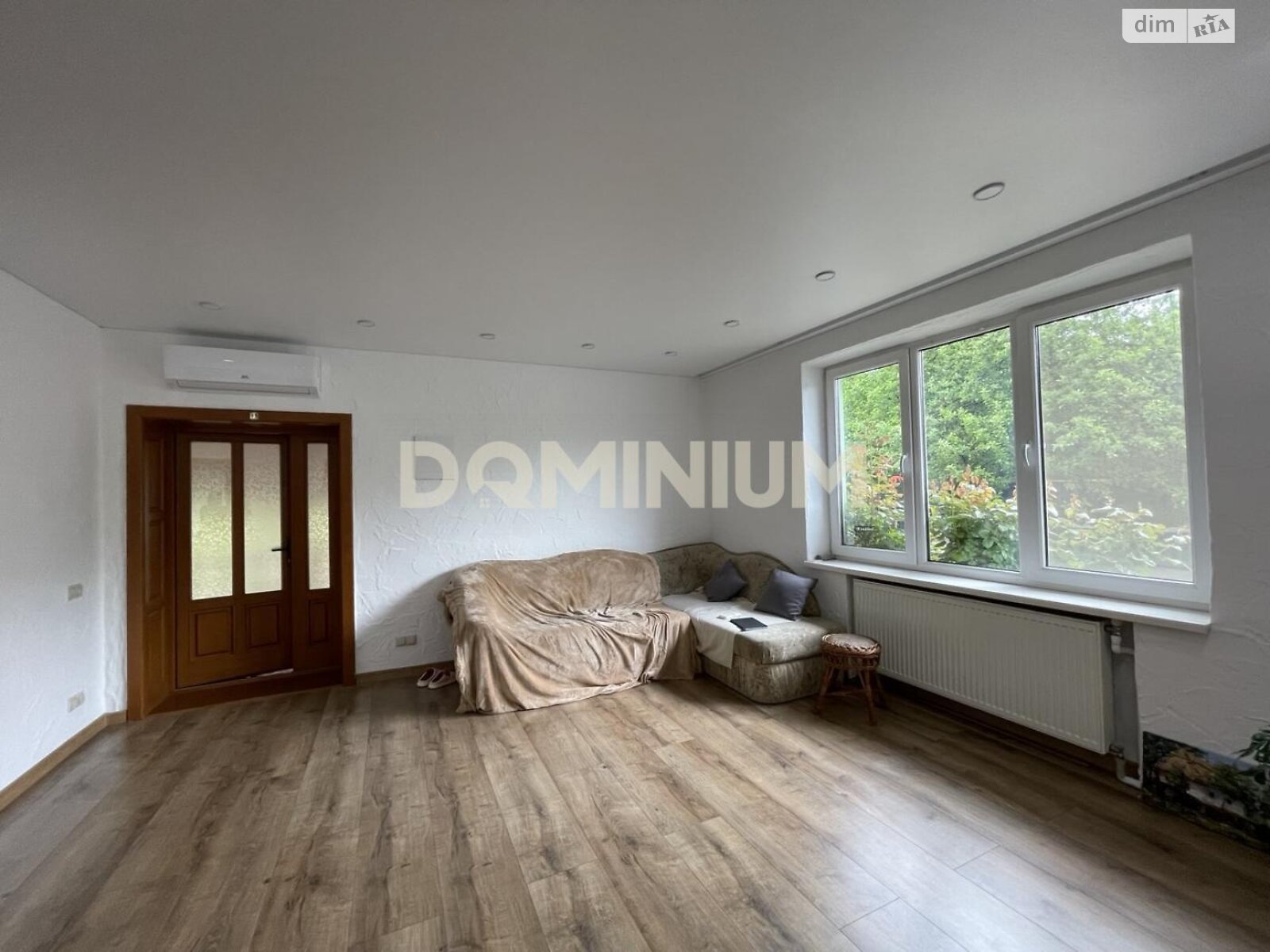 одноэтажный дом, 123 кв. м, кирпич. Продажа в Хусте фото 1 одноэтажный дом, 123 кв. м, кирпич. Продажа в Хусте фото 1
