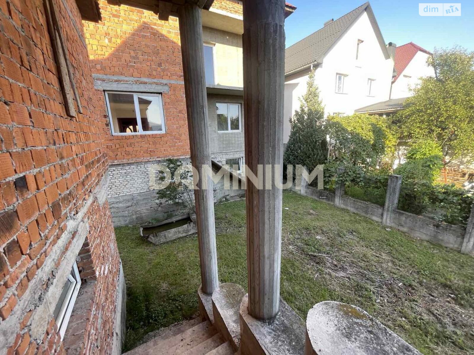 двухэтажный дом, 252.8 кв. м, кирпич. Продажа в Хусте фото 1 двухэтажный дом, 252.8 кв. м, кирпич. Продажа в Хусте фото 1