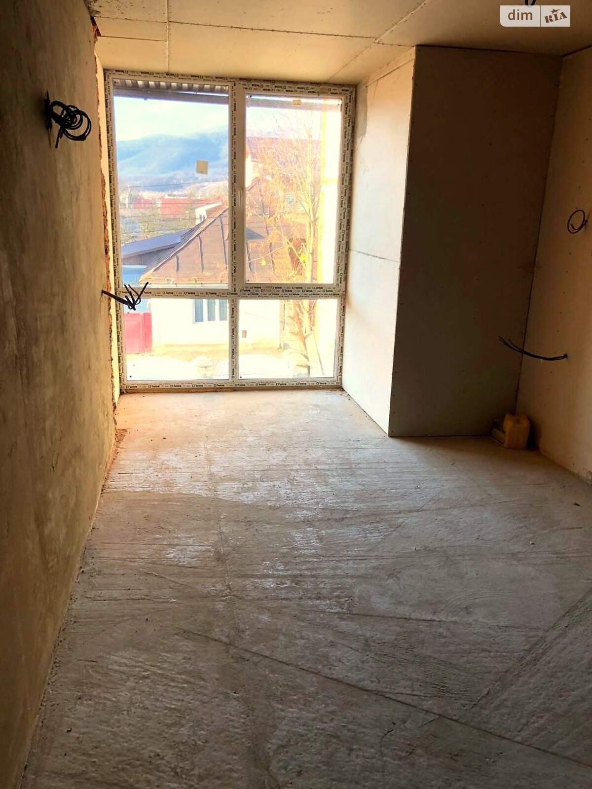 трехэтажный дом с гаражом, 261.4 кв. м, кирпич. Продажа в Хусте район Хуст фото 1 трехэтажный дом с гаражом, 261.4 кв. м, кирпич. Продажа в Хусте район Хуст фото 1