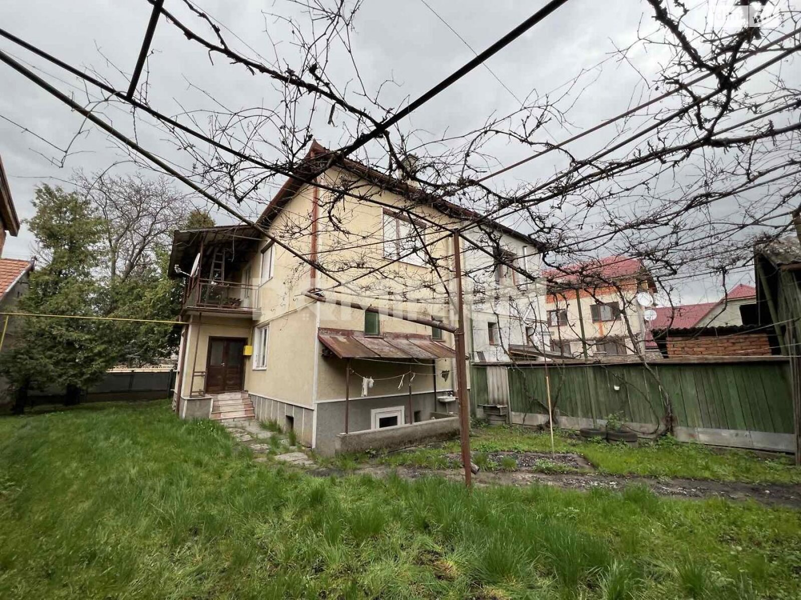 двоповерховий будинок, 135 кв. м, кирпич. Продаж у Хусті фото 1 двоповерховий будинок, 135 кв. м, кирпич. Продаж у Хусті фото 1