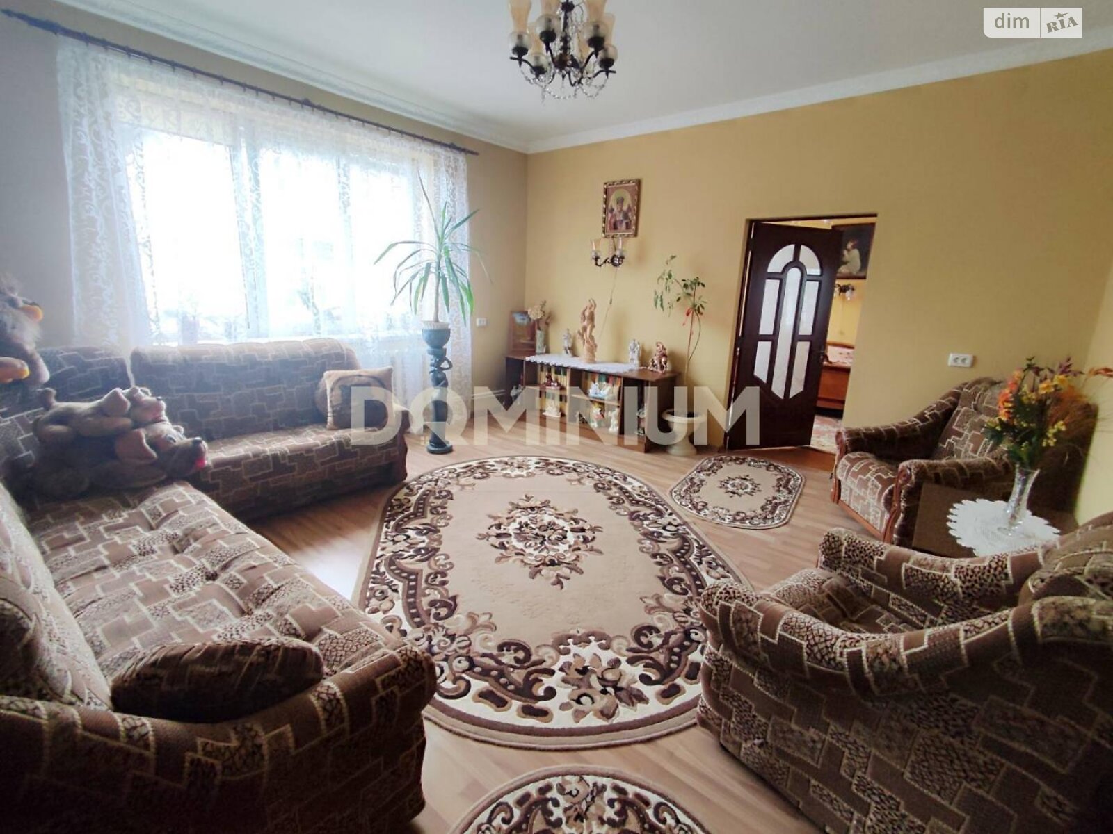 двоповерховий будинок, 200 кв. м, кирпич. Продаж у Хусті фото 1 двоповерховий будинок, 200 кв. м, кирпич. Продаж у Хусті фото 1