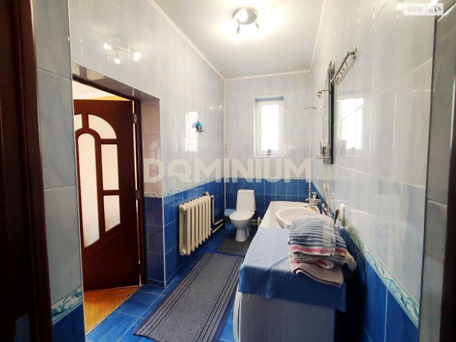 двоповерховий будинок, 200 кв. м, кирпич. Продаж у Хусті фото 1 двоповерховий будинок, 200 кв. м, кирпич. Продаж у Хусті фото 1