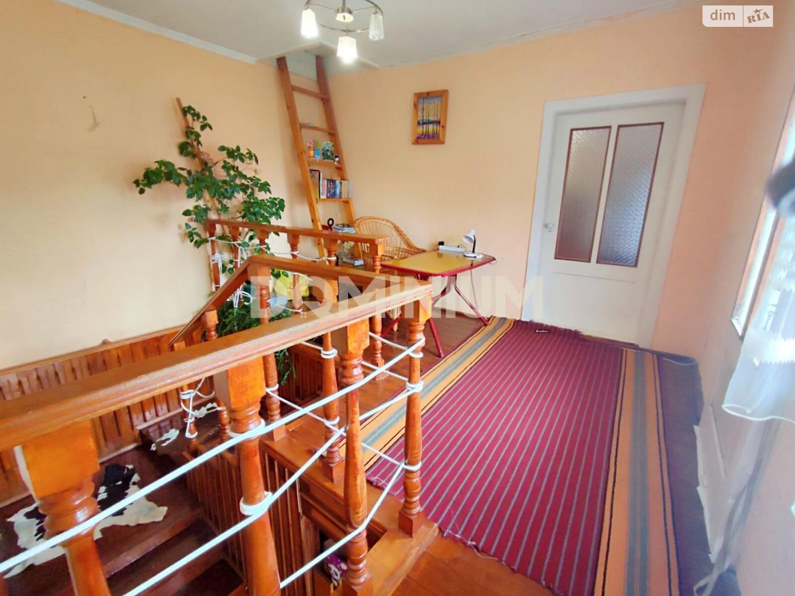 двоповерховий будинок, 200 кв. м, кирпич. Продаж у Хусті фото 1 двоповерховий будинок, 200 кв. м, кирпич. Продаж у Хусті фото 1