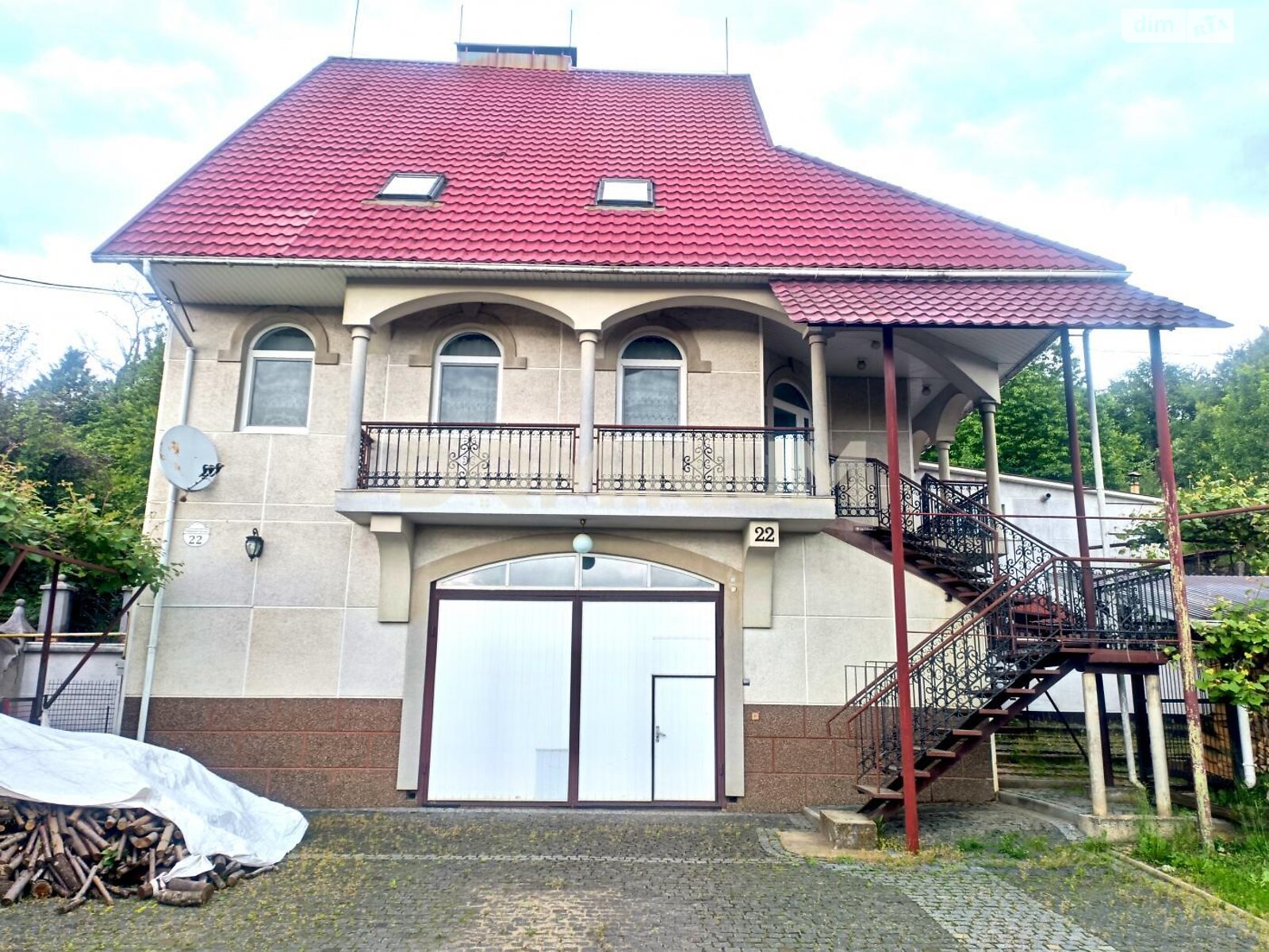 триповерховий будинок, 270 кв. м, кирпич. Продаж у Хусті фото 1 триповерховий будинок, 270 кв. м, кирпич. Продаж у Хусті фото 1