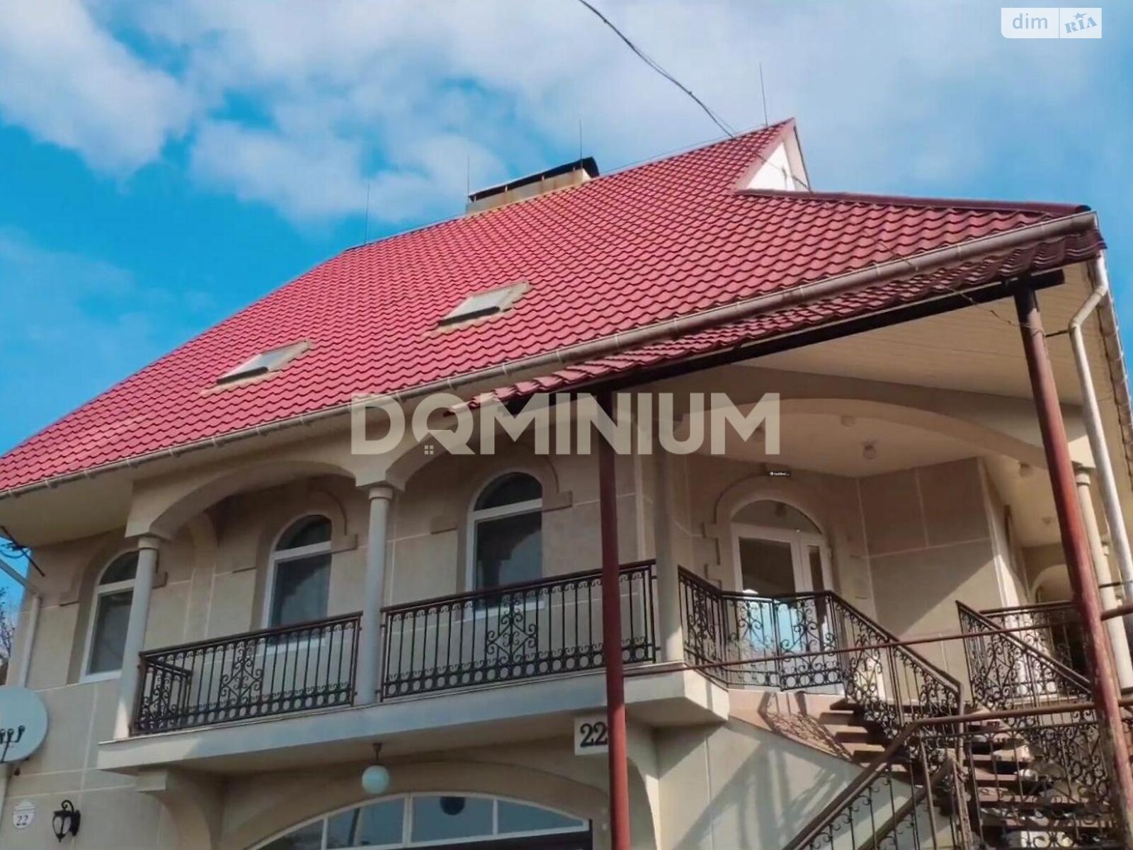 триповерховий будинок, 270 кв. м, кирпич. Продаж у Хусті фото 1 триповерховий будинок, 270 кв. м, кирпич. Продаж у Хусті фото 1