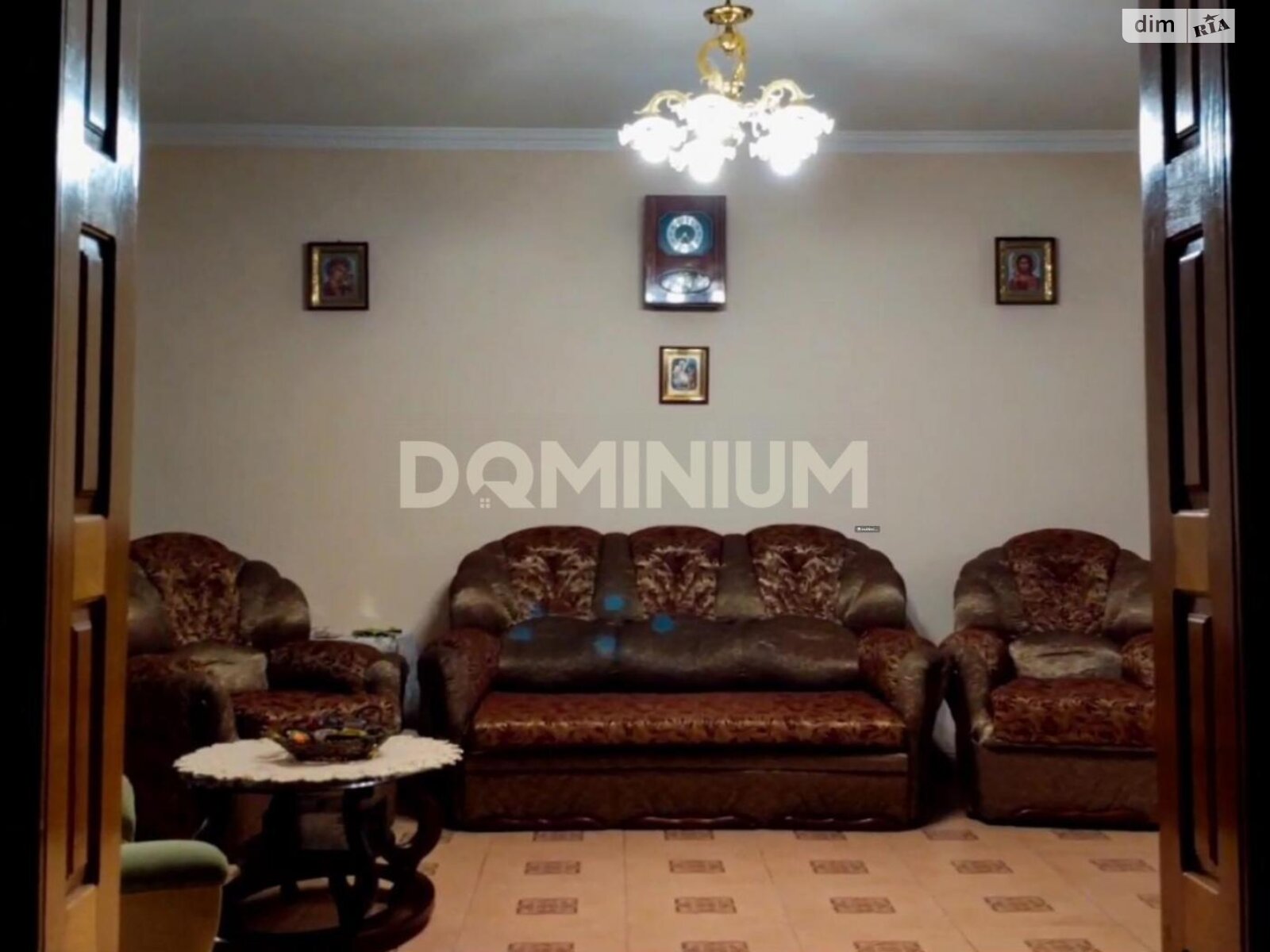 триповерховий будинок, 270 кв. м, кирпич. Продаж у Хусті фото 1 триповерховий будинок, 270 кв. м, кирпич. Продаж у Хусті фото 1