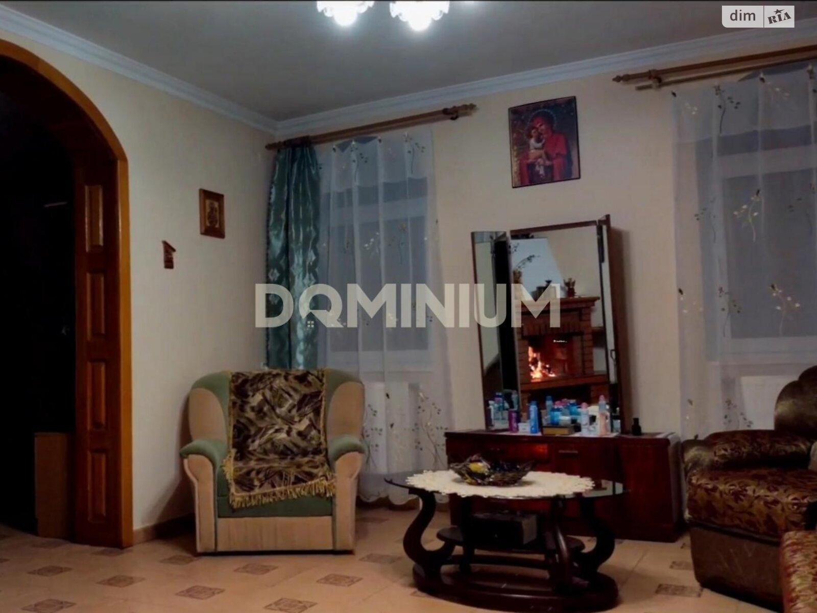 триповерховий будинок, 270 кв. м, кирпич. Продаж у Хусті фото 1 триповерховий будинок, 270 кв. м, кирпич. Продаж у Хусті фото 1