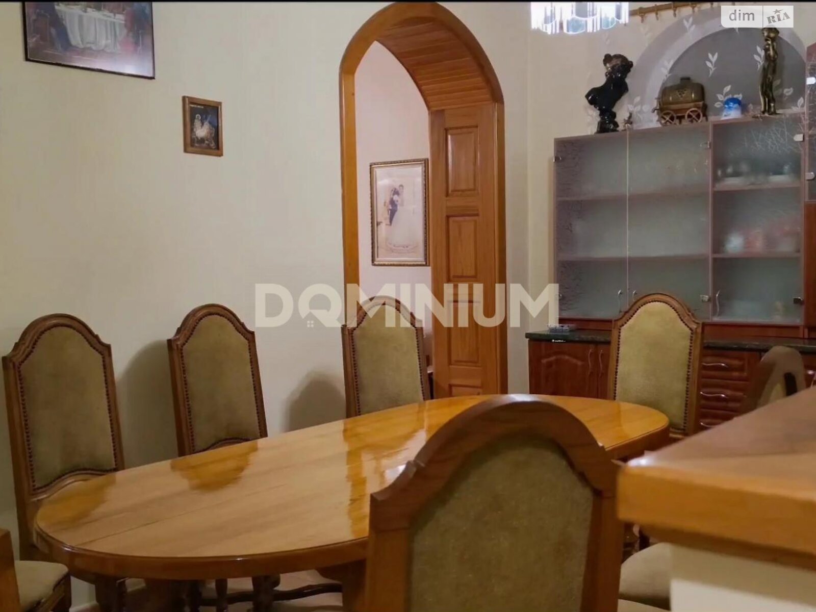 триповерховий будинок, 270 кв. м, кирпич. Продаж у Хусті фото 1 триповерховий будинок, 270 кв. м, кирпич. Продаж у Хусті фото 1