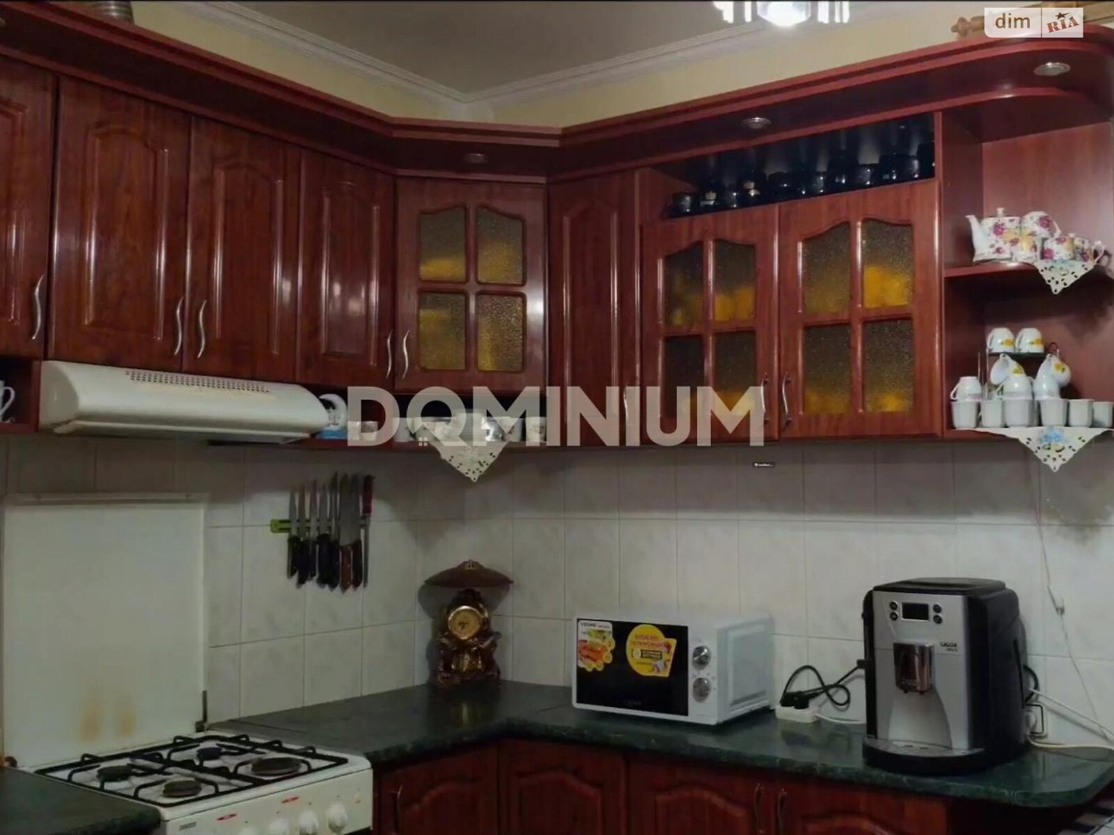 триповерховий будинок, 270 кв. м, кирпич. Продаж у Хусті фото 1 триповерховий будинок, 270 кв. м, кирпич. Продаж у Хусті фото 1