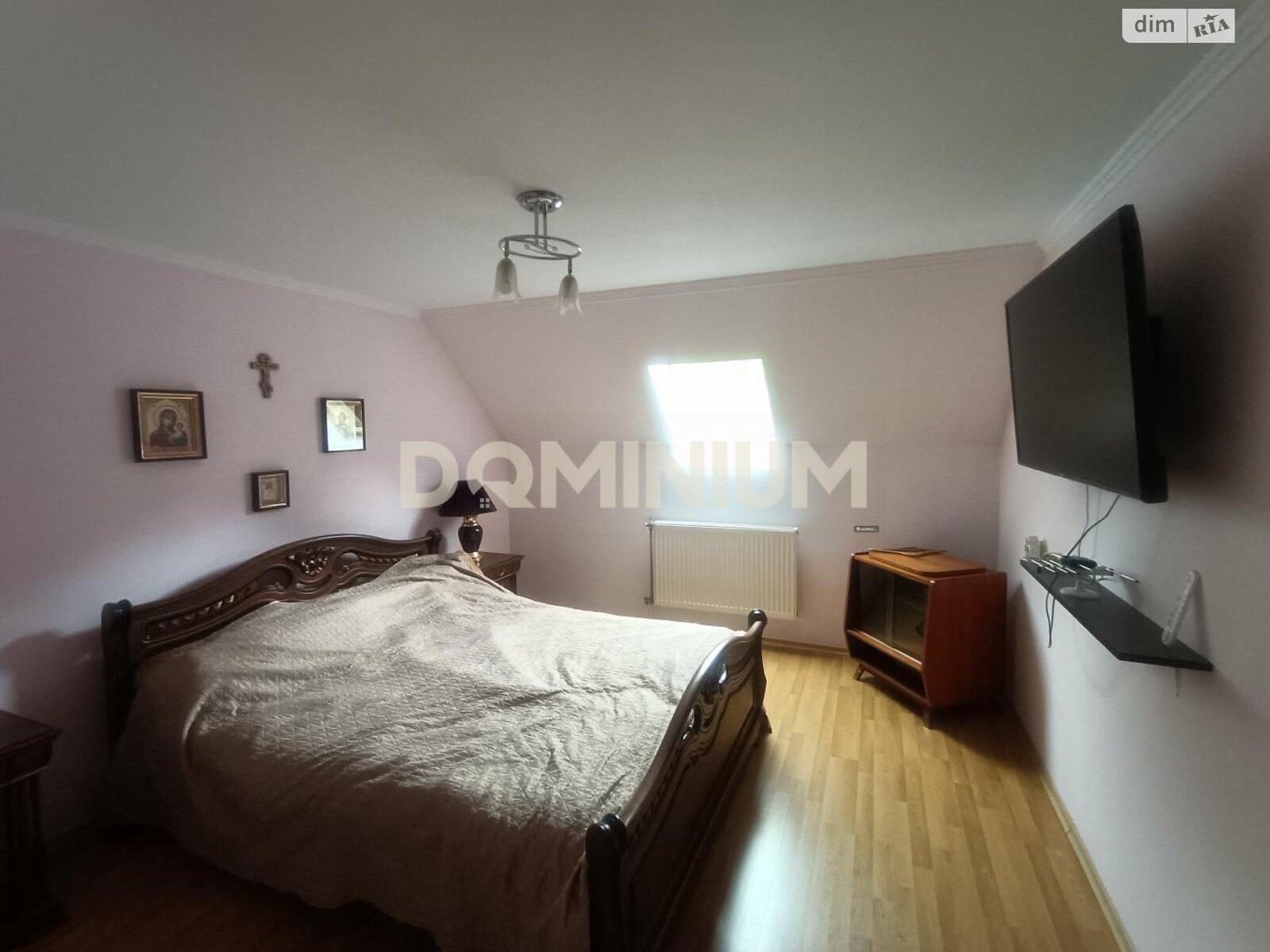 триповерховий будинок, 270 кв. м, кирпич. Продаж у Хусті фото 1 триповерховий будинок, 270 кв. м, кирпич. Продаж у Хусті фото 1