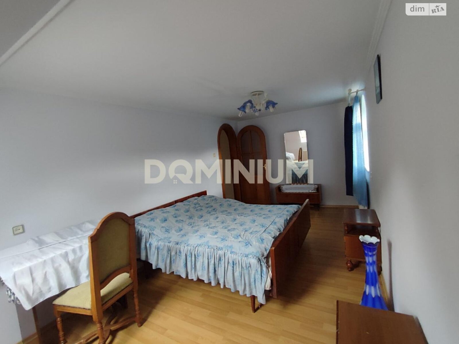 триповерховий будинок, 270 кв. м, кирпич. Продаж у Хусті фото 1 триповерховий будинок, 270 кв. м, кирпич. Продаж у Хусті фото 1