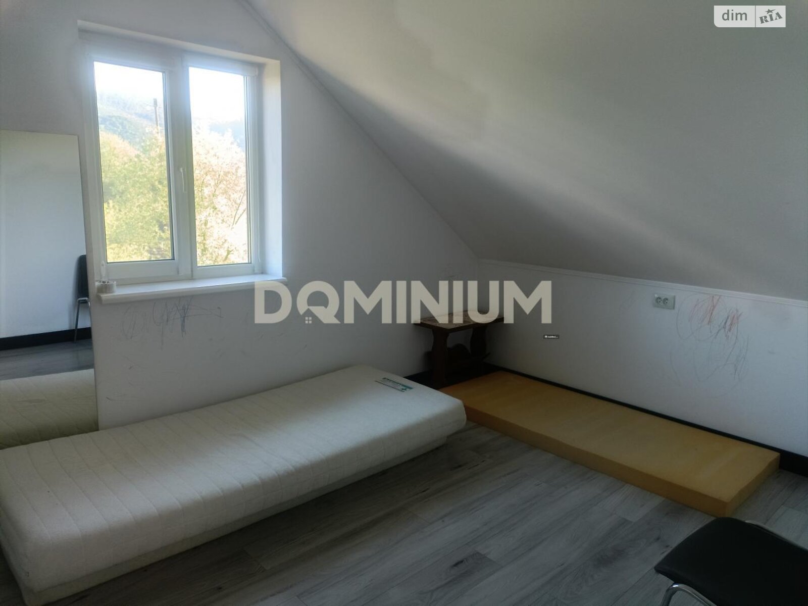 трехэтажный дом, 240 кв. м, кирпич. Продажа в Хусте фото 1 трехэтажный дом, 240 кв. м, кирпич. Продажа в Хусте фото 1
