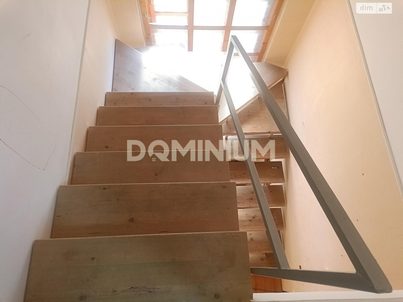 трехэтажный дом, 240 кв. м, кирпич. Продажа в Хусте фото 1 трехэтажный дом, 240 кв. м, кирпич. Продажа в Хусте фото 1