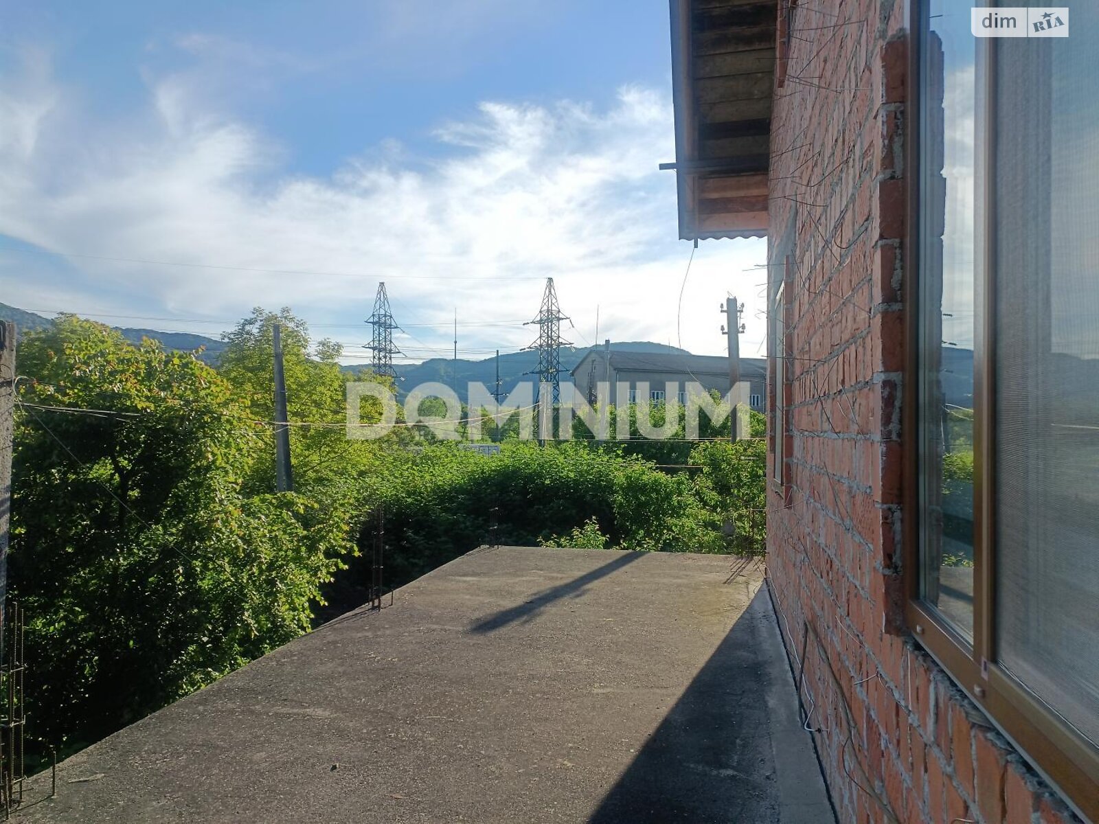 трехэтажный дом, 240 кв. м, кирпич. Продажа в Хусте фото 1 трехэтажный дом, 240 кв. м, кирпич. Продажа в Хусте фото 1