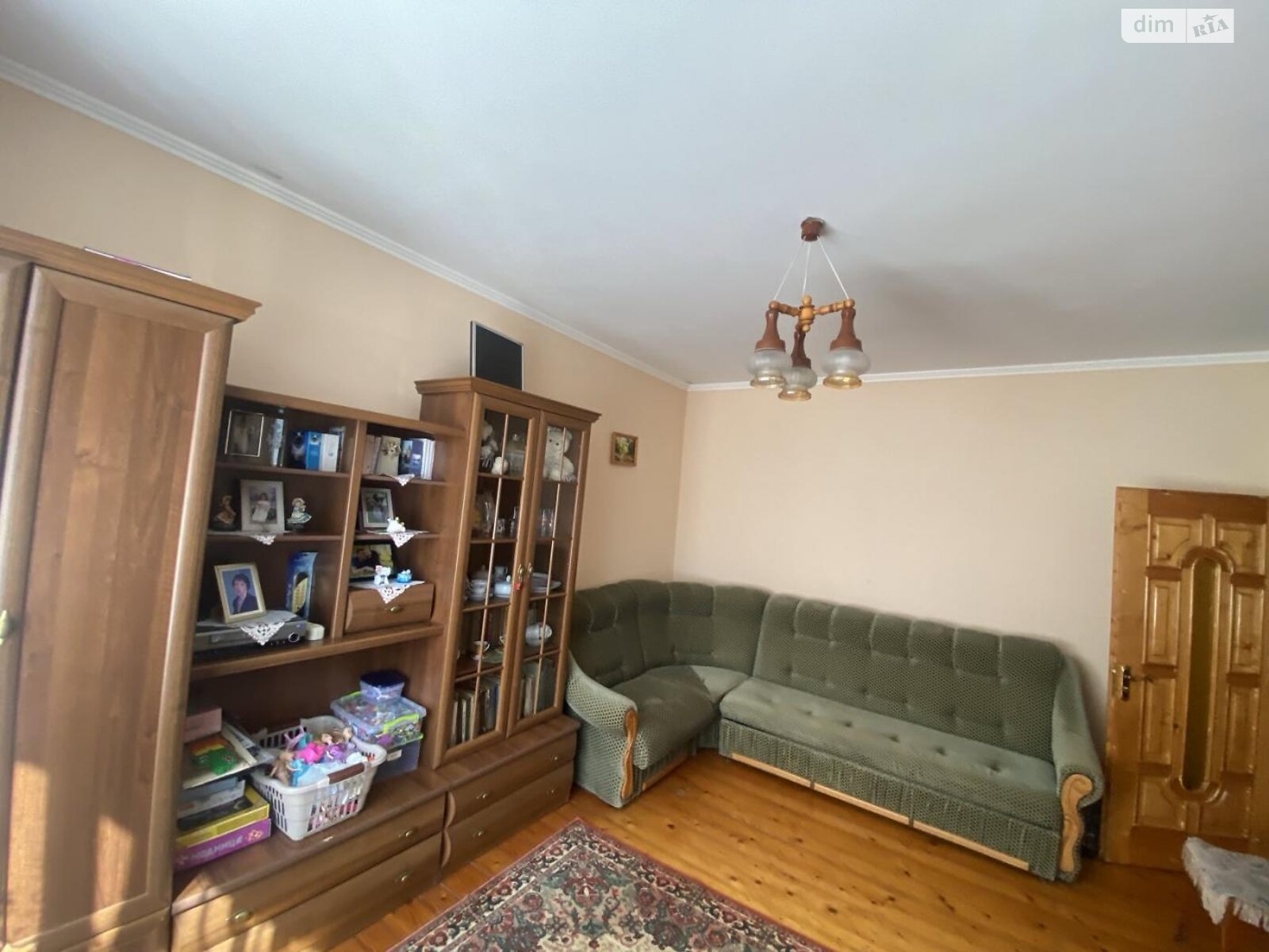 одноэтажный дом, 100 кв. м, кирпич. Продажа в Хусте фото 1 одноэтажный дом, 100 кв. м, кирпич. Продажа в Хусте фото 1